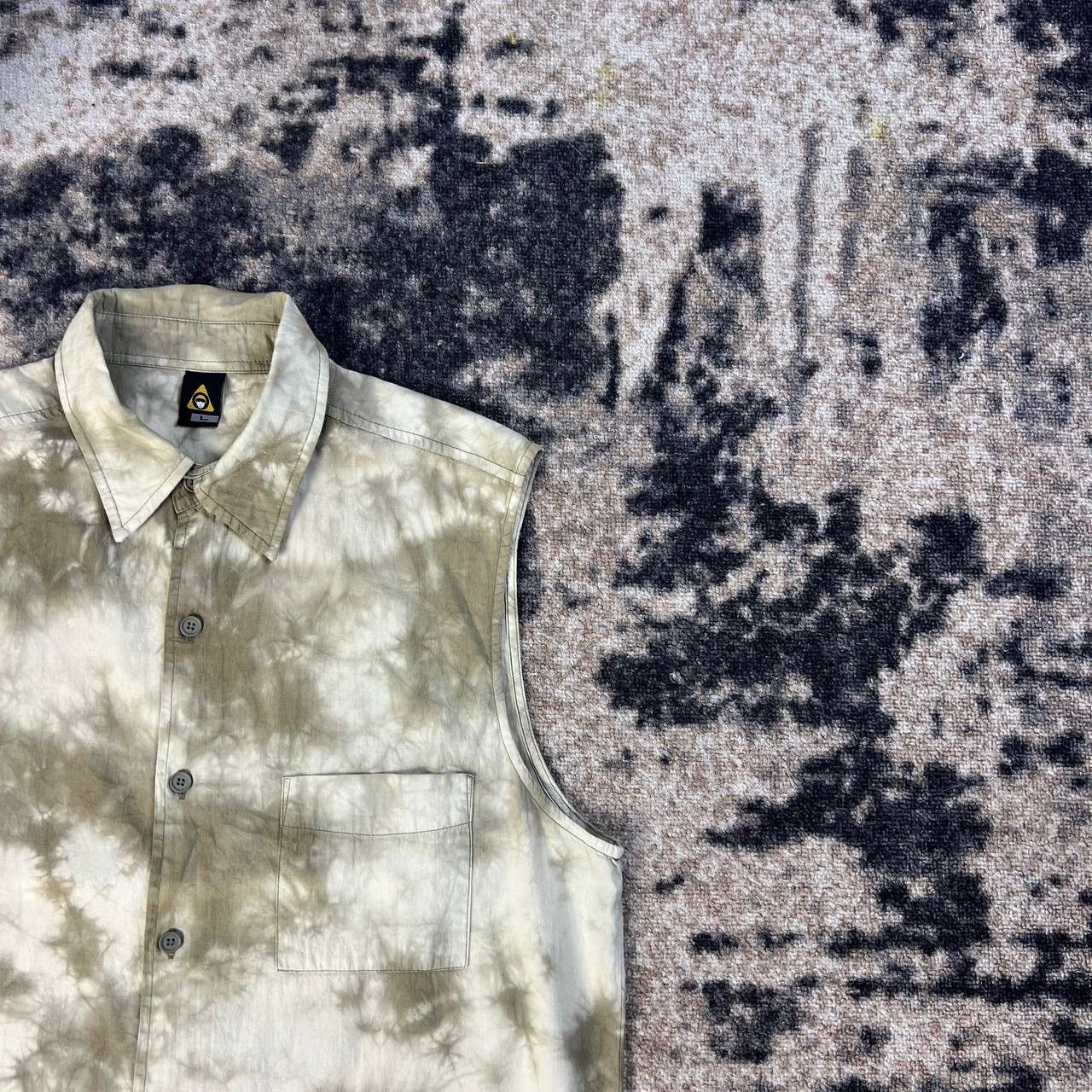 Vintage Avant Garde Japanese Y2K Tye Die Button Up Sleeveless Size US L / EU 52-54 / 3 - 2 Thumbnail