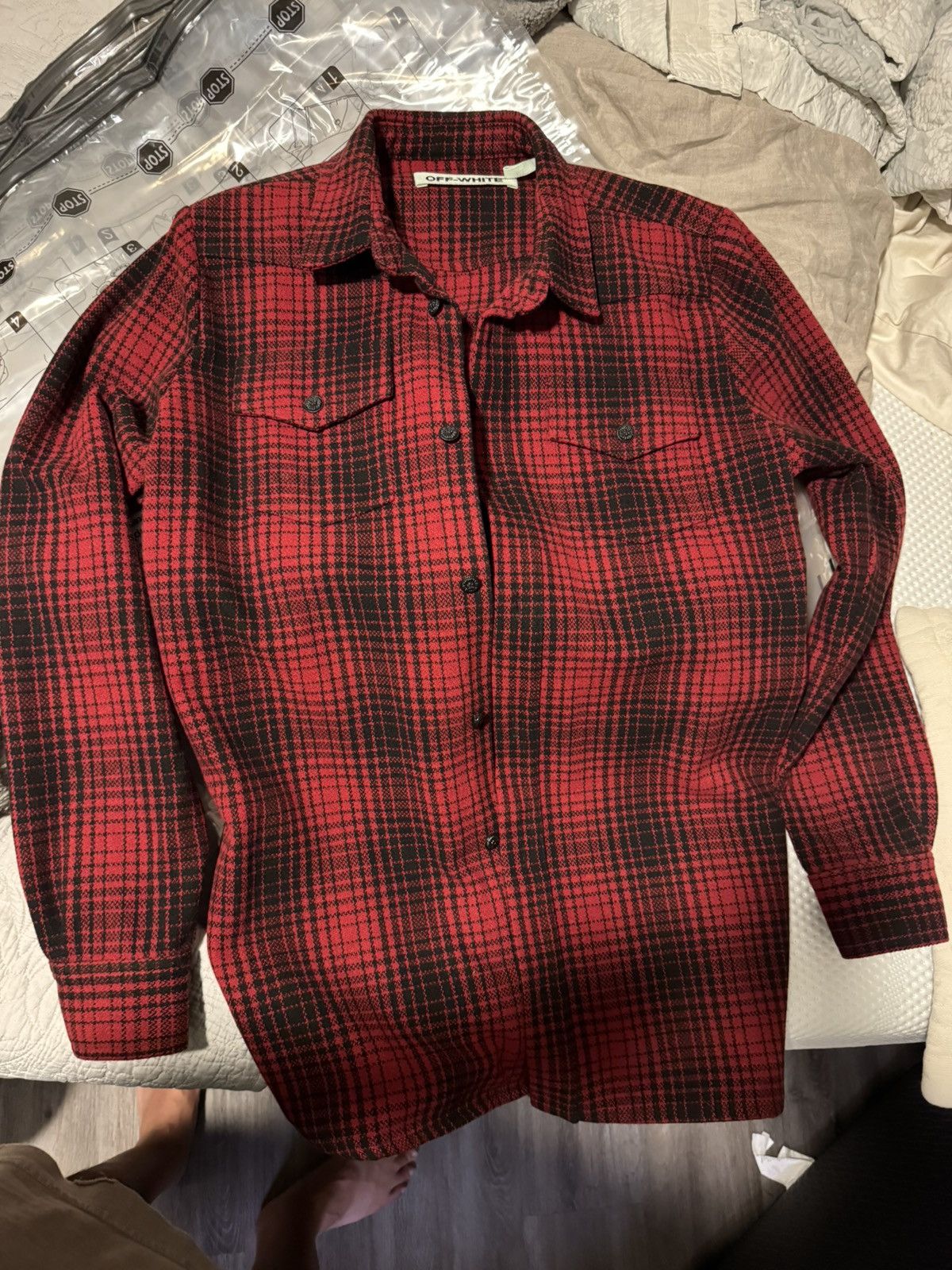 Off-White Offwhite red black tartan flannel shirt medium. Worn once Size US M / EU 48-50 / 2 - 2 Thumbnail