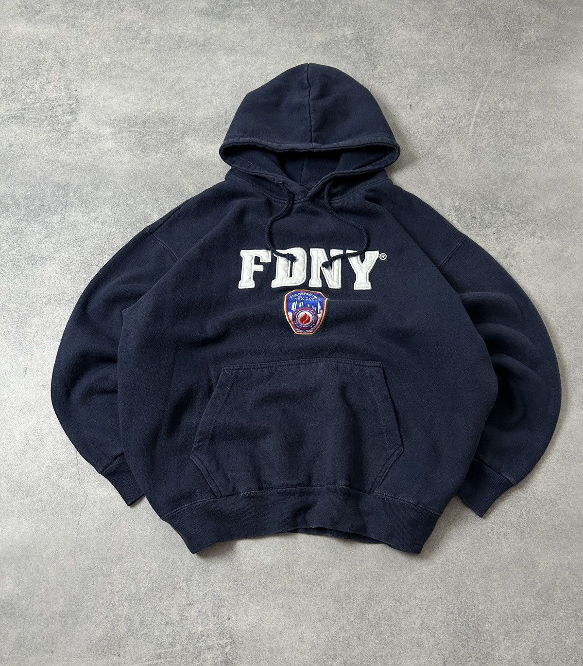 Vintage Vintage FDNY 2008 big logo hoodies baggy mens Size US L / EU 52-54 / 3 - 1 Thumbnail