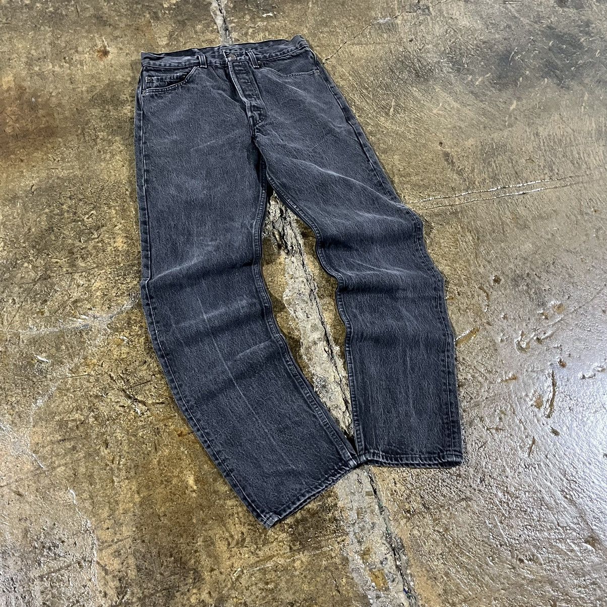 Levi's × Vintage Crazy Vintage 90s Levi's 501 Button Fly Made In USA Jeans Size US 30 / EU 46 - 7 Thumbnail