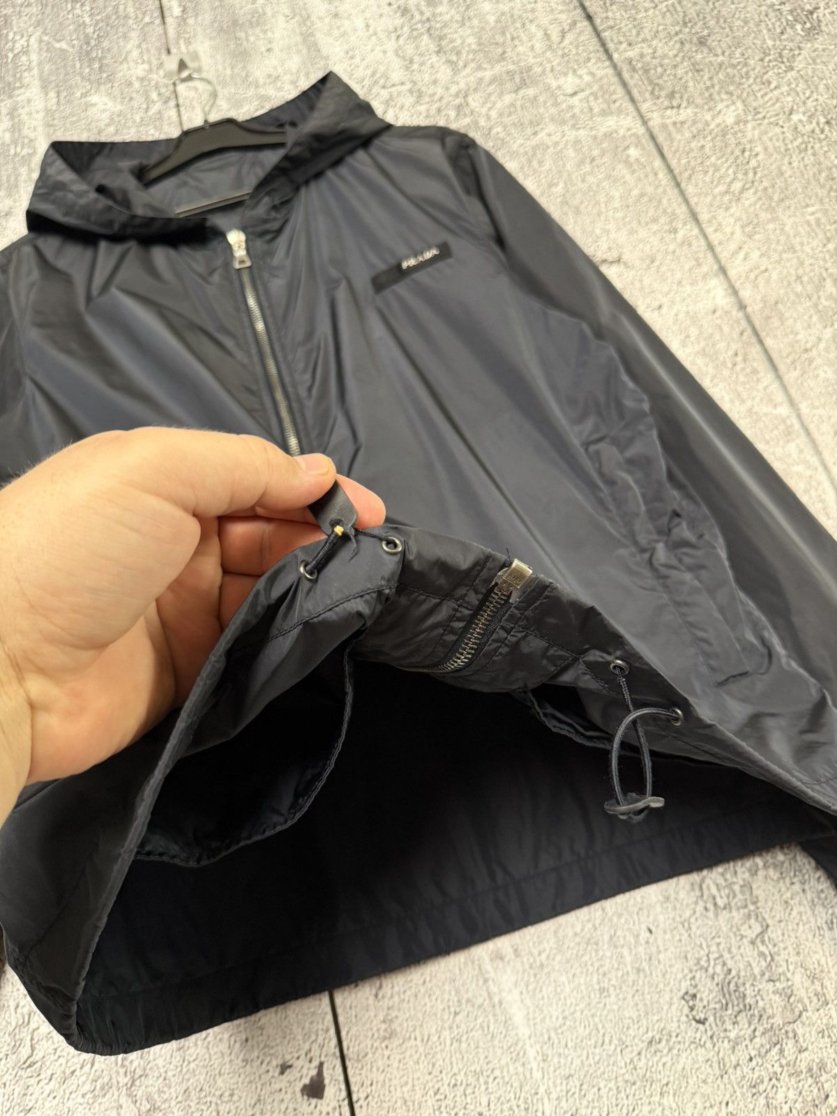 Prada Prada Navy Nylon Hooded Zip Jacket Metal Logo Men’s Size L Size US L / EU 52-54 / 3 - 17 Thumbnail