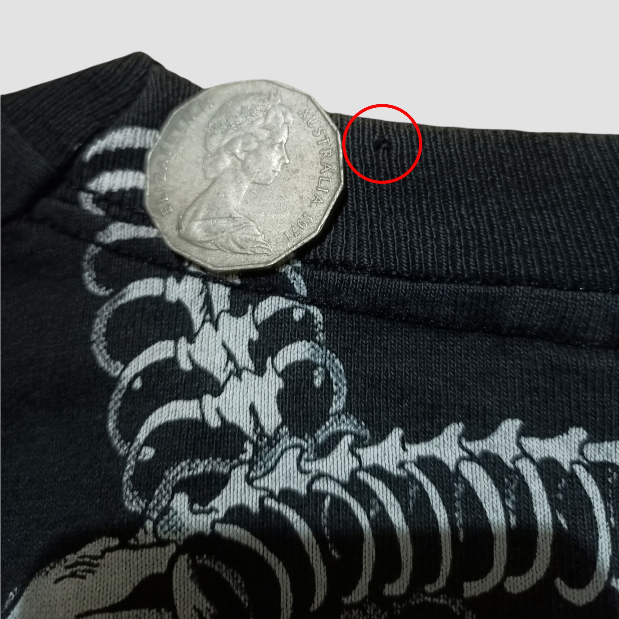 Liquid Blue Vintage 1993 Liquid Blue Medusa Skull All Over Print T-shirt Size US XL / EU 56 / 4 - 10 Thumbnail