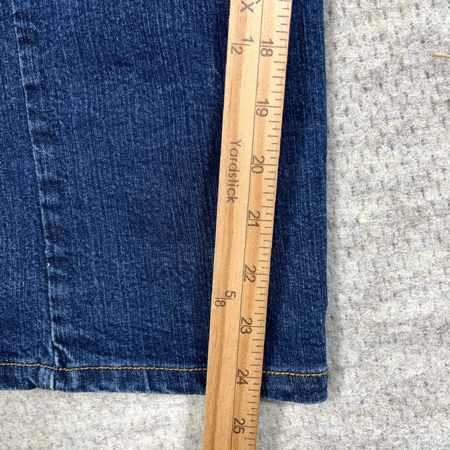 Levi's Levi's 505 Jeans Men 30x24 Straight Regular Dark Wash Blue Denim Waist 30 Inseam 24 5-Pocket Logo Zipper Button Comfort Size US 30 / EU 46 - 6 Thumbnail