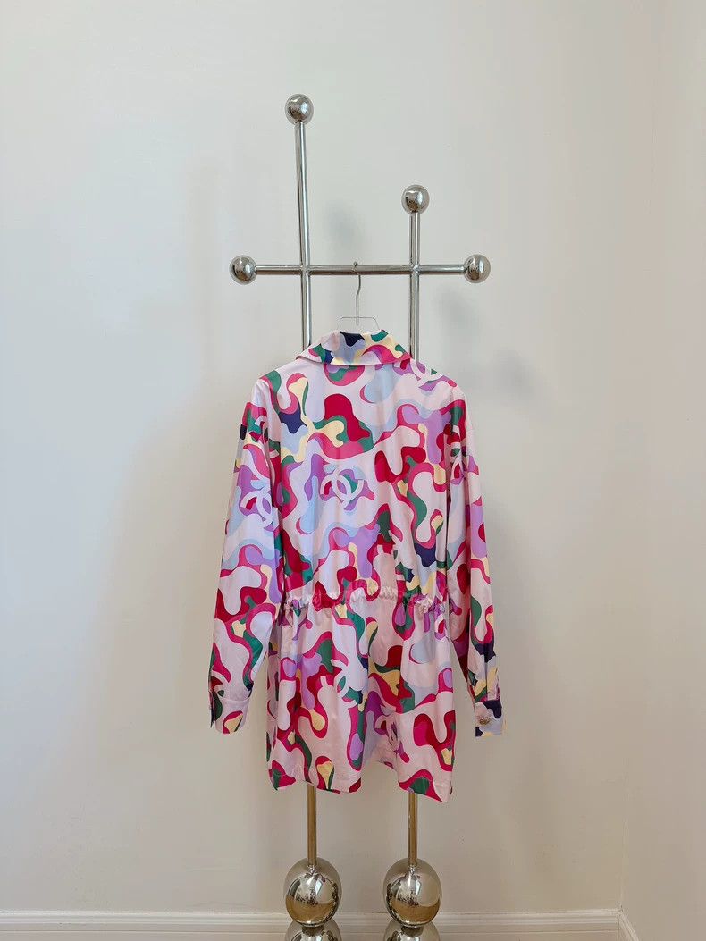 Chanel Chanel 21p colorful camouflage jacket Size XS / US 0-2 / IT 36-38 - 2 Thumbnail