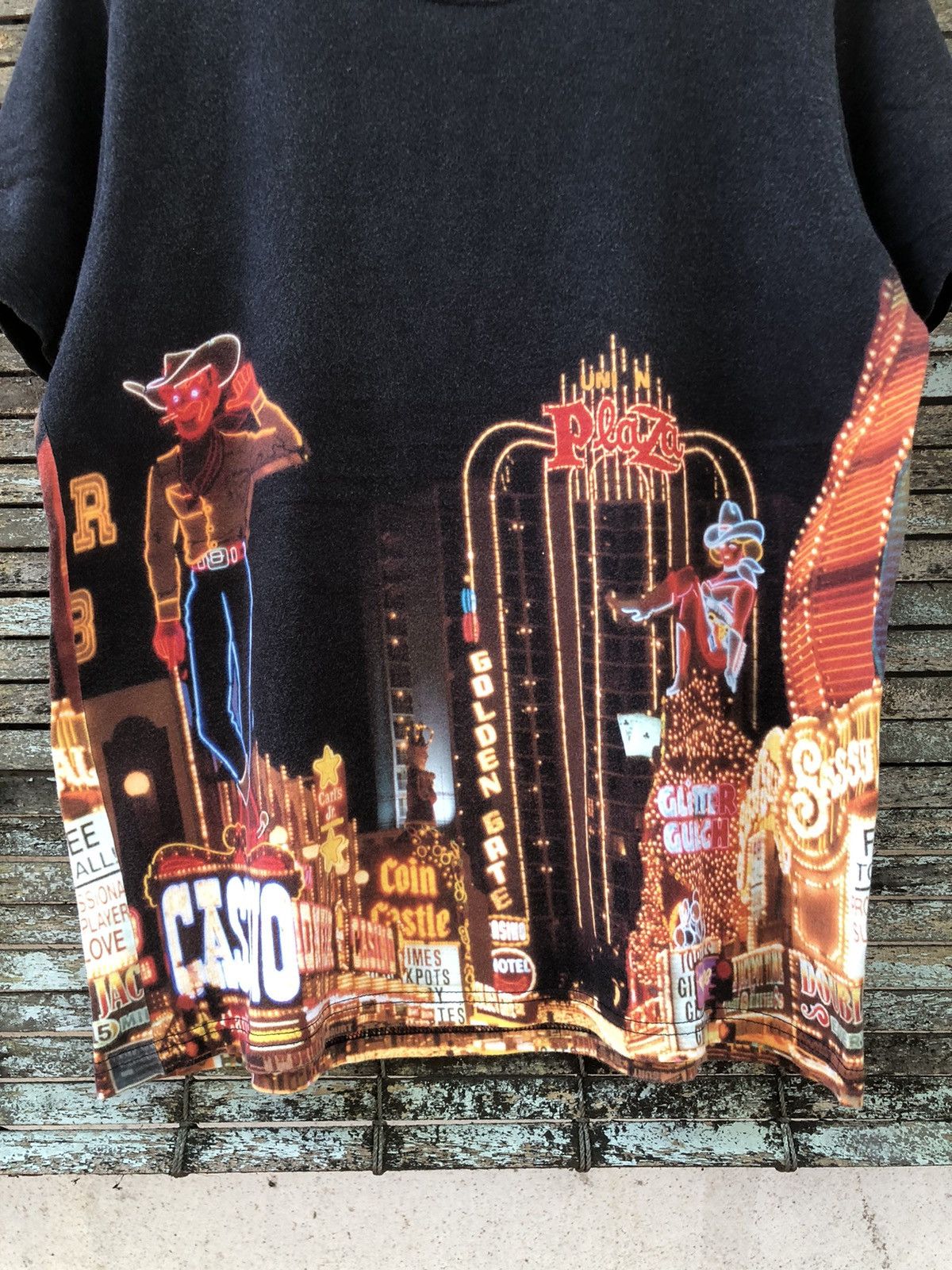Japanese Brand × Vintage Vintage Y2K OVP Casino X-Girl Tshirt Size US M / EU 48-50 / 2 - 4 Thumbnail