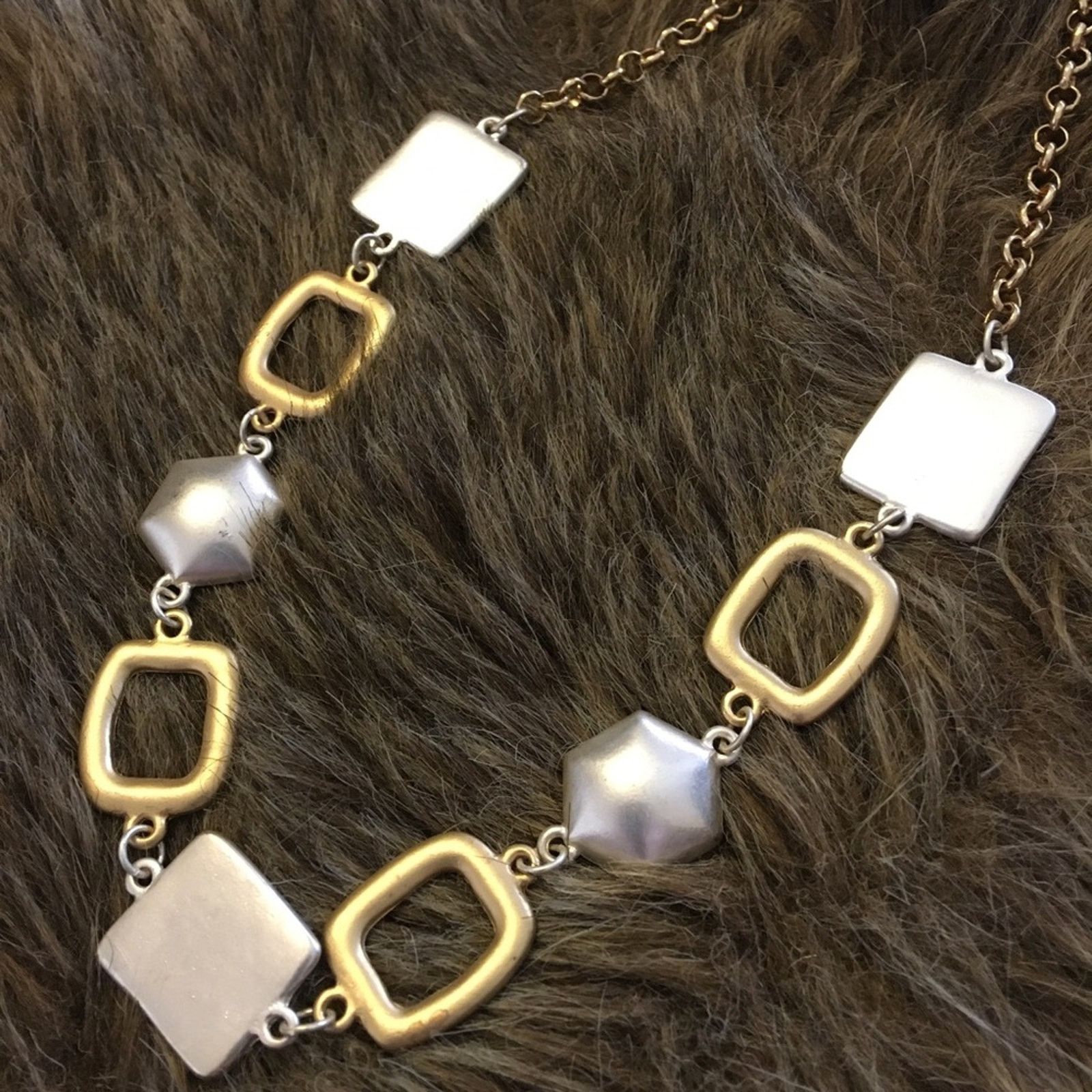 Kenneth Cole Kenneth Cole matte silver & gold link necklace Size ONE SIZE - 6 Thumbnail