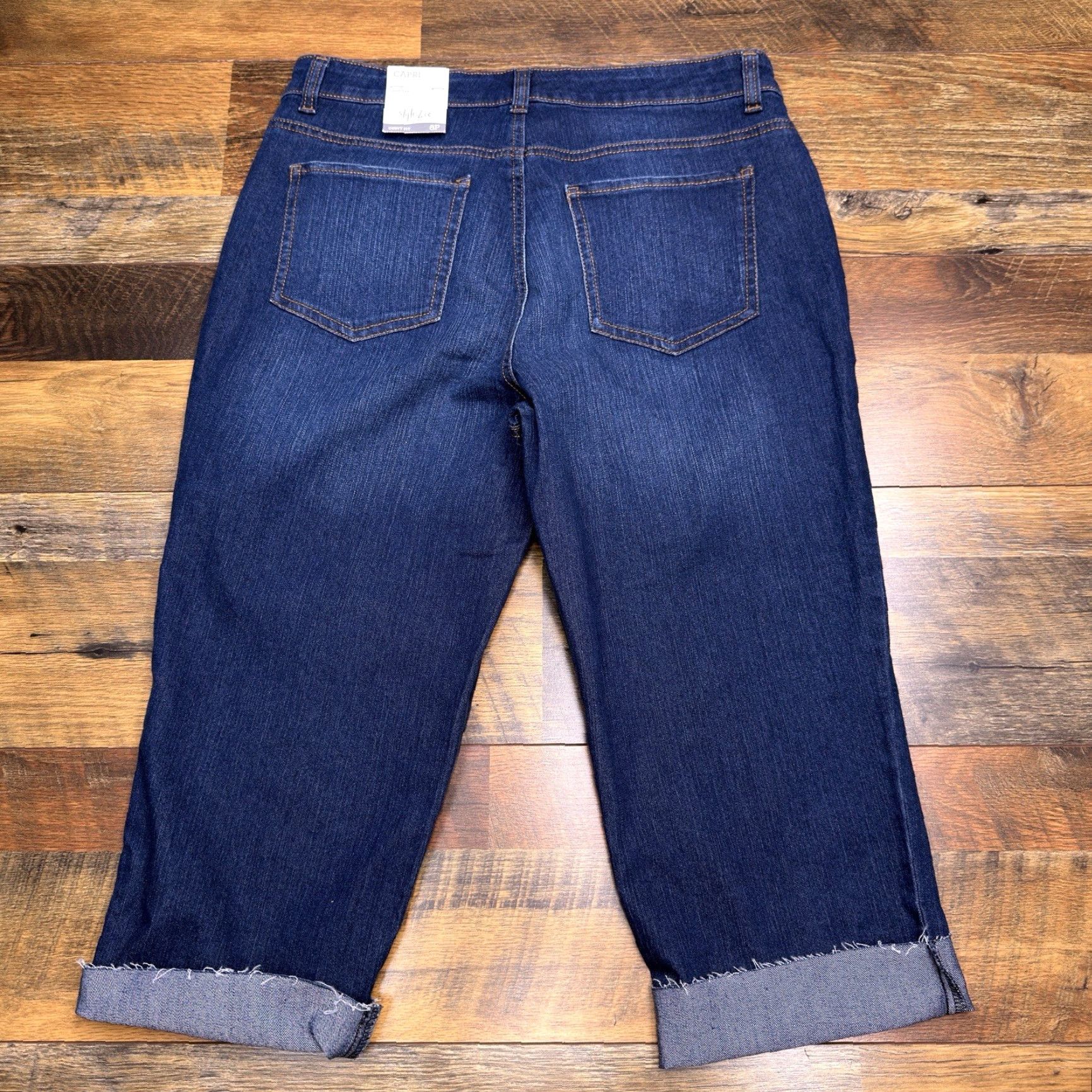 Vintage Style & Co Capri Jeans Womens 8 Petite Mid Rise Stretch Cuffed New Jeans Blue Capris Capris? Size 30" / US 8 / IT 44 - 2 Thumbnail
