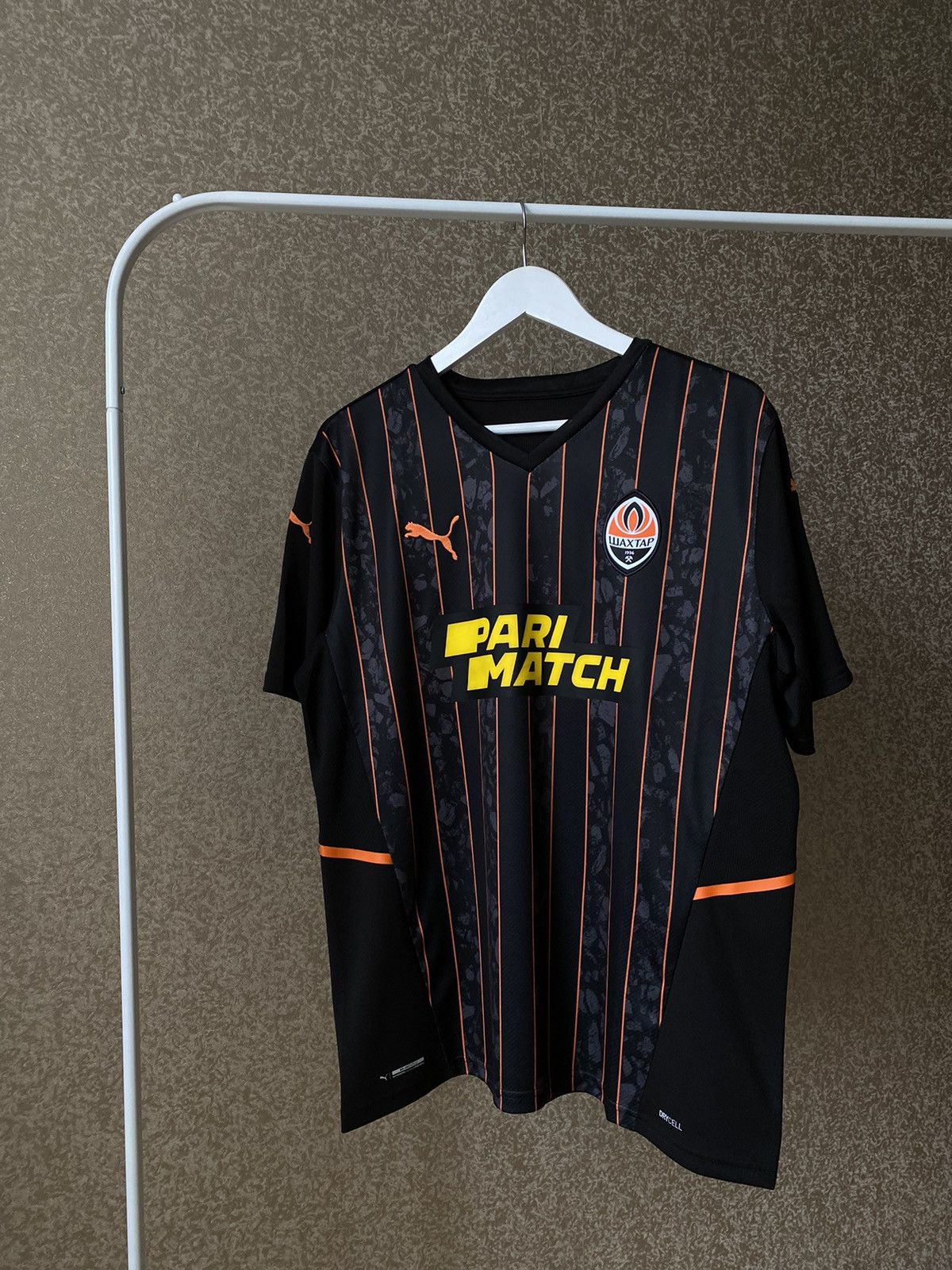 Puma Shakhtar Donetsk 2021 2022 Shirt Soccer Jersey Puma Size L Size US L / EU 52-54 / 3 - 1 Thumbnail