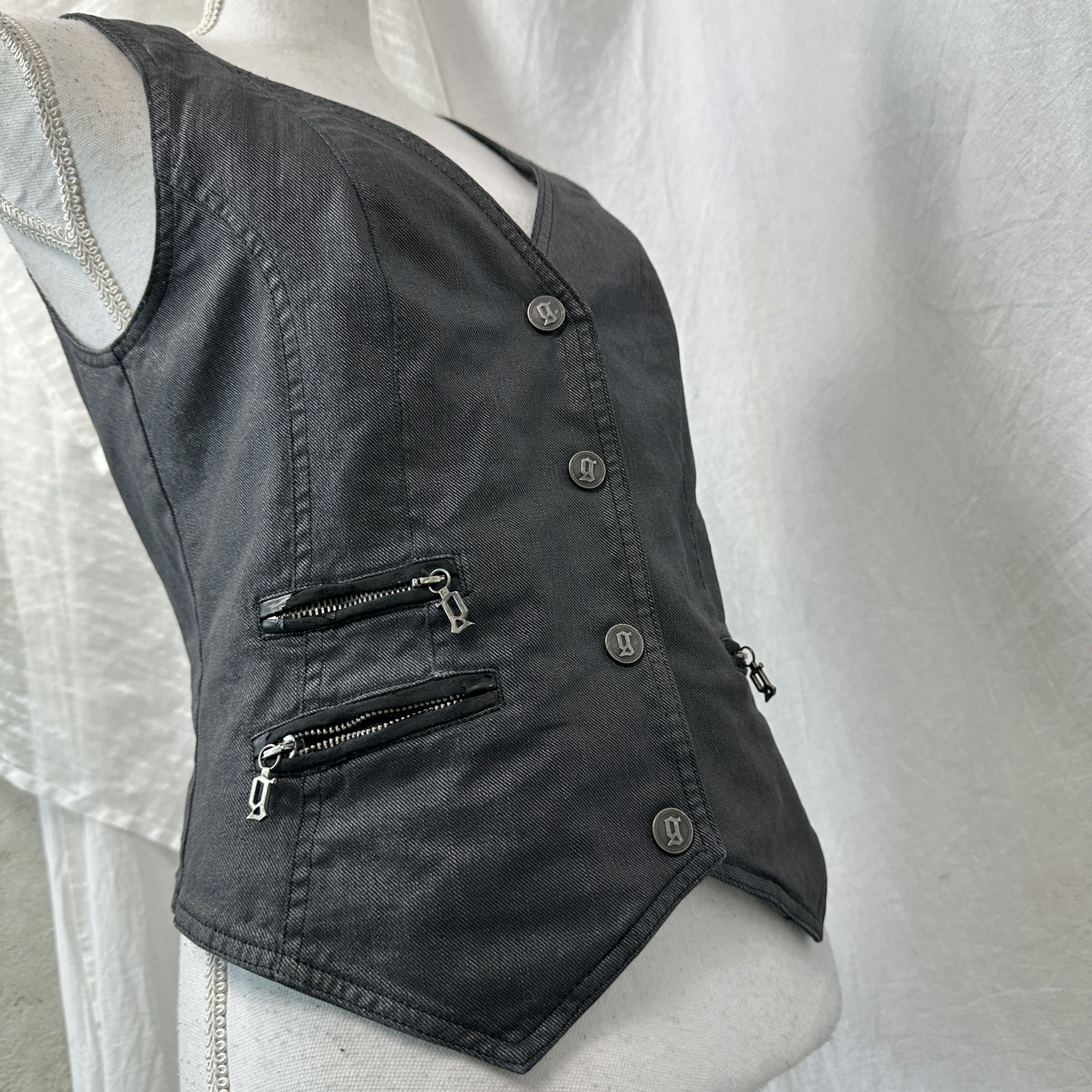 John Galliano Vintage Button Up John Galliano Waxed Vest/Corset Y2K Size S / US 4 / IT 40 - 8 Thumbnail
