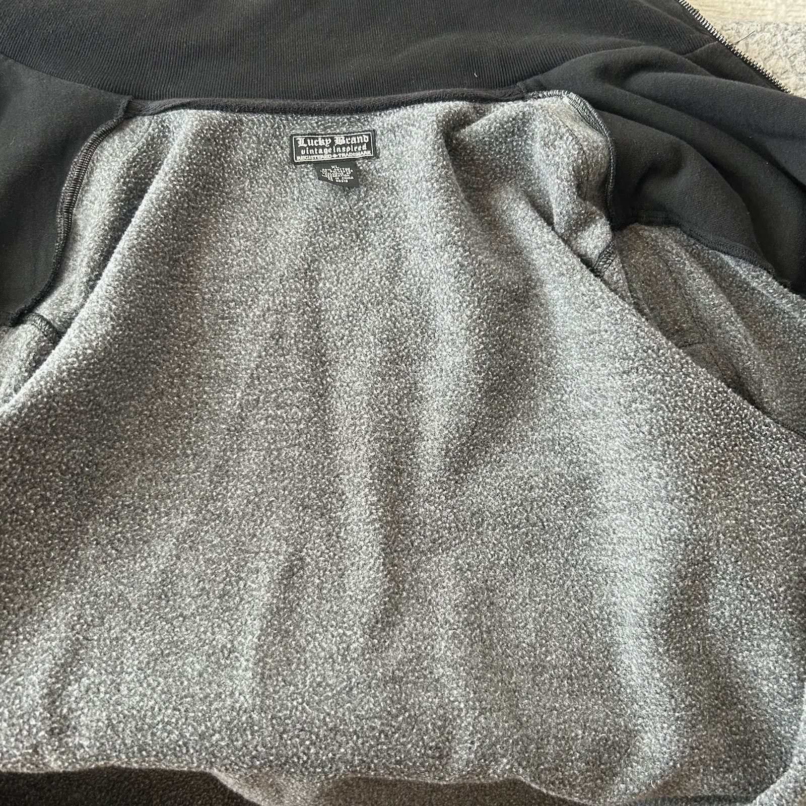 Lucky Brand Lucky Brand Y2K Sweatshirt Jacket Black XL Zip Fleece Lined Size US XL / EU 56 / 4 - 4 Thumbnail