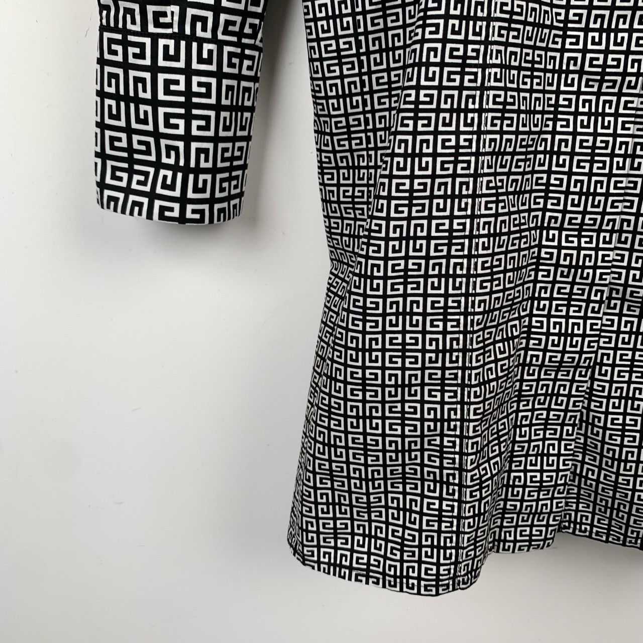 Givenchy Givenchy black long-sleeved cotton dress, size 36 Size XS / US 0-2 / IT 36-38 - 5 Thumbnail