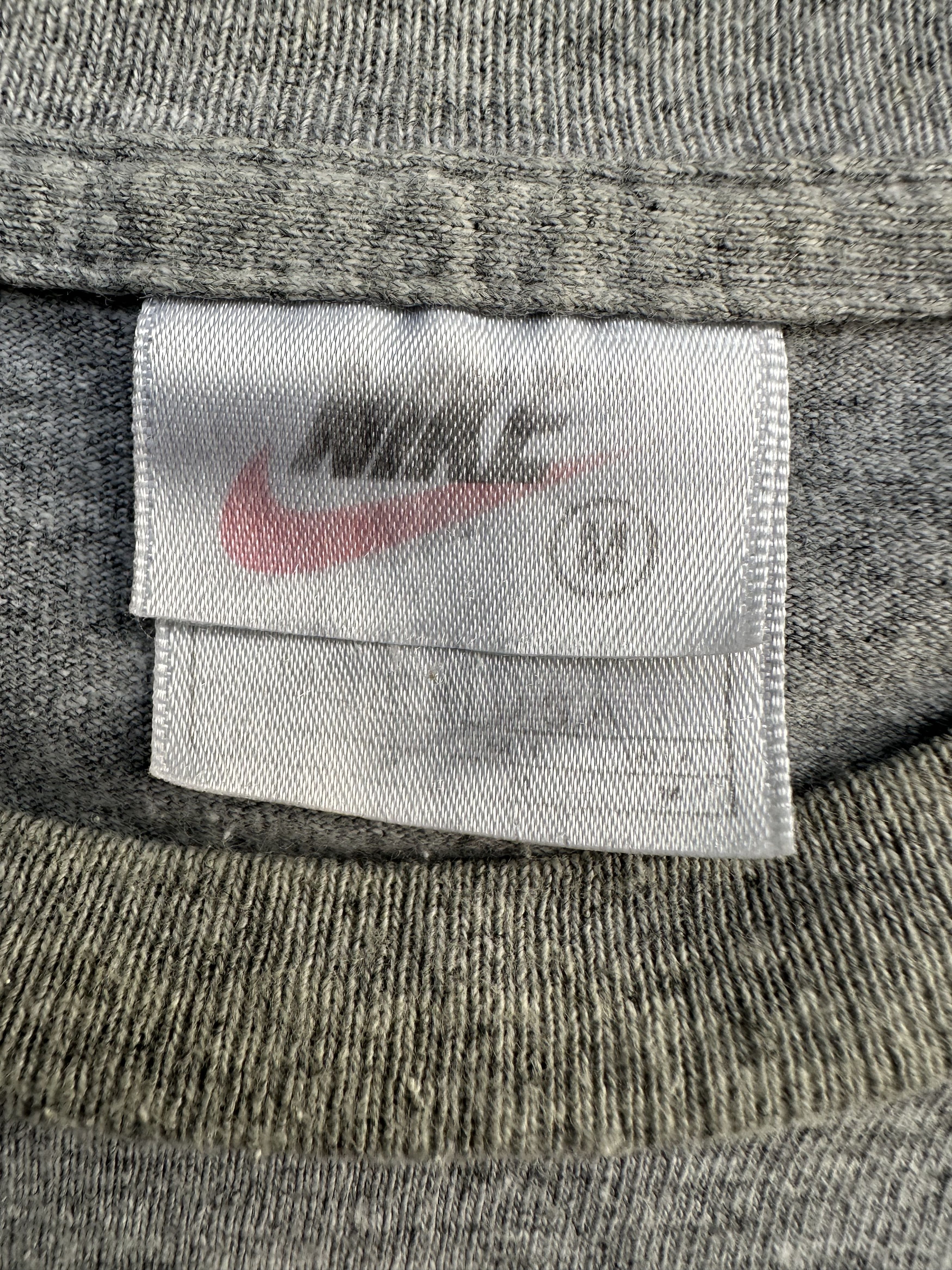 Nike Vintage 90s Nike Tennis Center Logo Tee Size US M / EU 48-50 / 2 - 5 Thumbnail