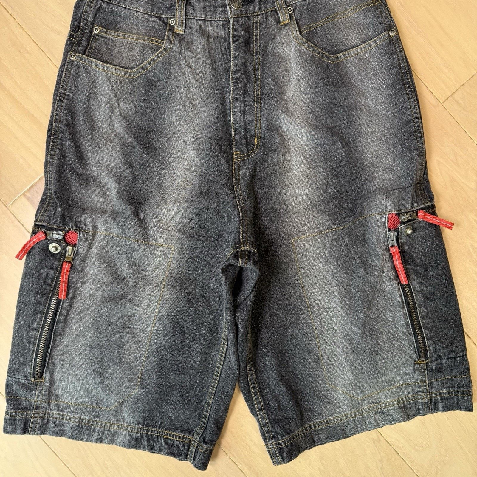 Other Vintage No Boundaries Shorts 31 Black Y2K Baggy Cargo Denim Size US 31 - 4 Thumbnail