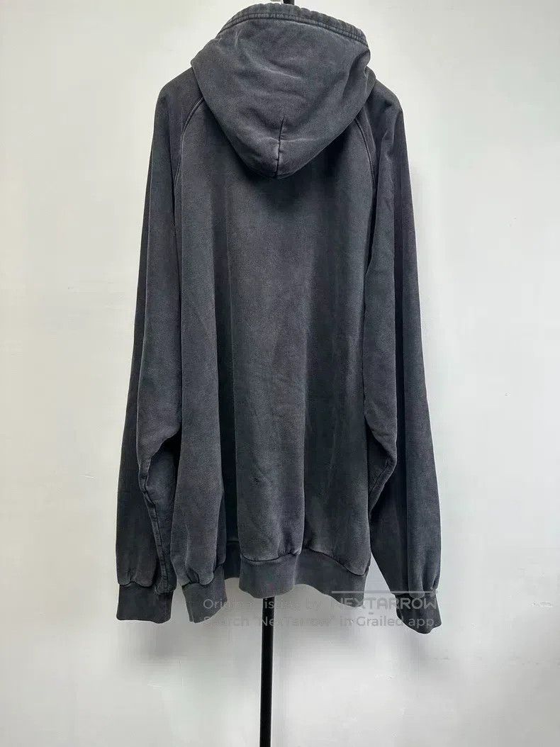 Balenciaga Balenciaga Letter Printed Sweatshirt Size US L / EU 52-54 / 3 - 2 Thumbnail