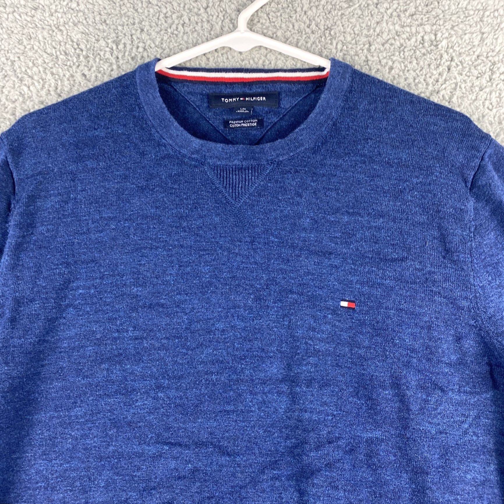 Tommy Hilfiger VINTAGE Tommy Hilfiger Sweater Crew Neck Pullover Men L Blue - 40-13 Mens Size Large Pullover Sweater Crew Neck Long Sleeve Solid Blue - 40-13 Size US L / EU 52-54 / 3 - 2 Thumbnail