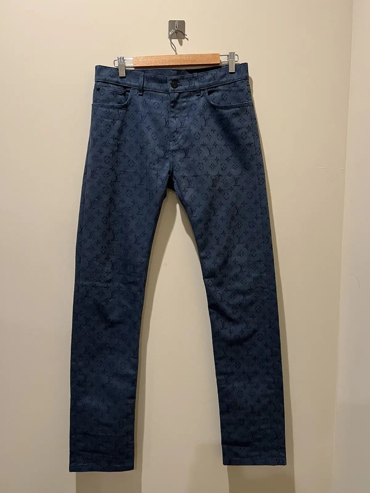 Louis Vuitton Monogam denim jeans Size US 30 / EU 46 - 1 Thumbnail