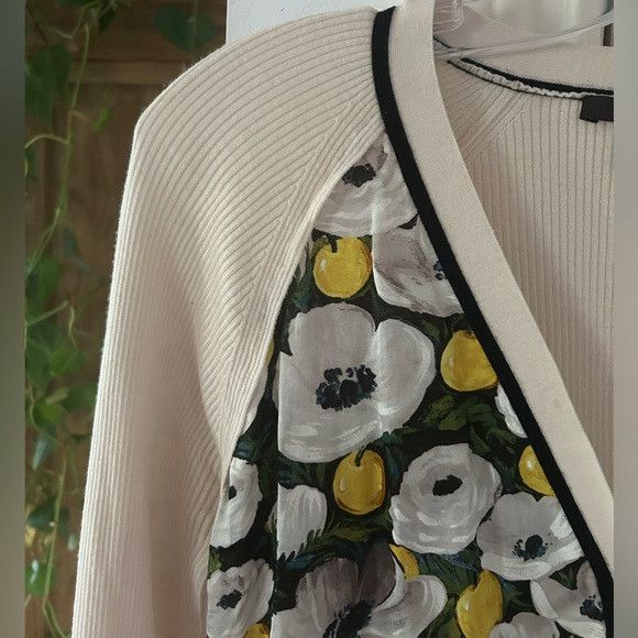 Louis Vuitton LOUIS VUITTON floral silk panel beige ribbed wool cardigan Size S / US 4 / IT 40 - 5 Thumbnail