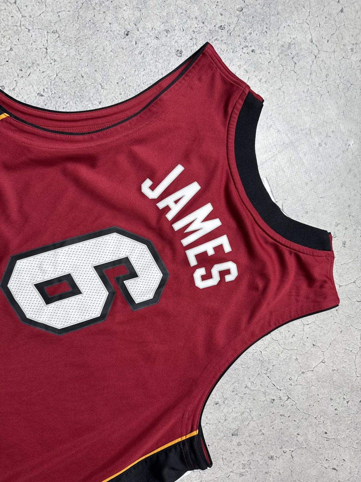Adidas Adidas Miami #6 James NBA Jersey Shirt Size US S / EU 44-46 / 1 - 11 Thumbnail