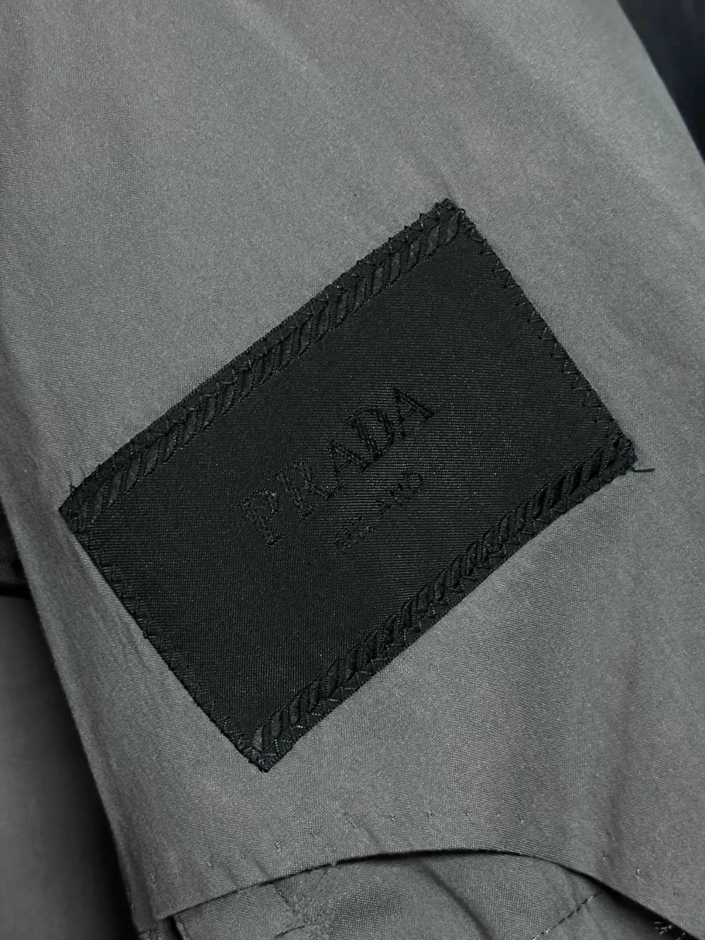 Prada Prada 2010SS Lightweight Nylon Gray Jacket 46 Size US S / EU 44-46 / 1 - 3 Thumbnail