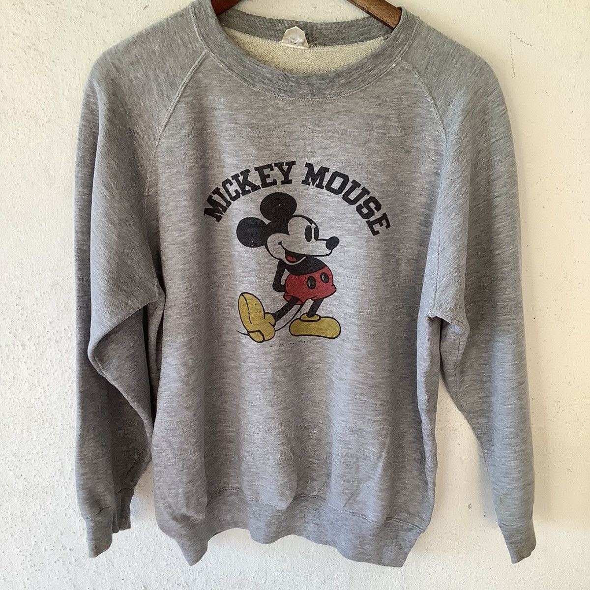 Cartoon Network × Mickey Mouse × Vintage Vintage Mickey Mouse Yellow Shoe Sweatshirt Size US M / EU 48-50 / 2 - 1 Thumbnail