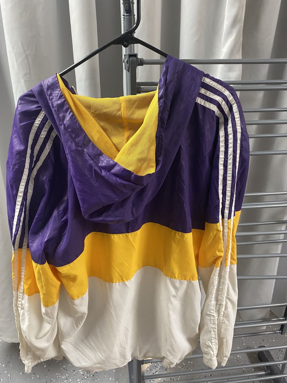 Adidas Vintage Adidas Lakers Windbreaker Size US L / EU 52-54 / 3 - 2 Thumbnail