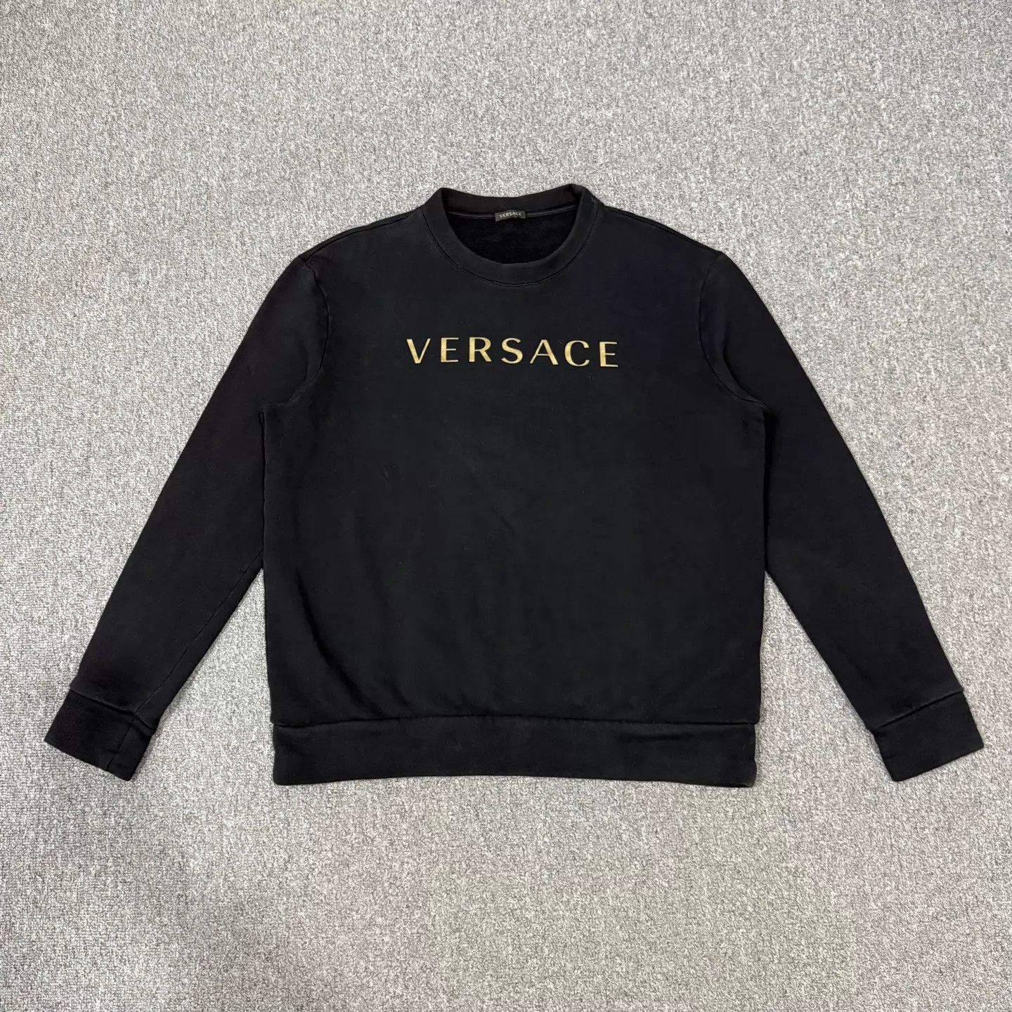 Versace Versace Gold Logo Thin Fleece Sweatshirt 48 (9/10) Size US M / EU 48-50 / 2 - 1 Thumbnail