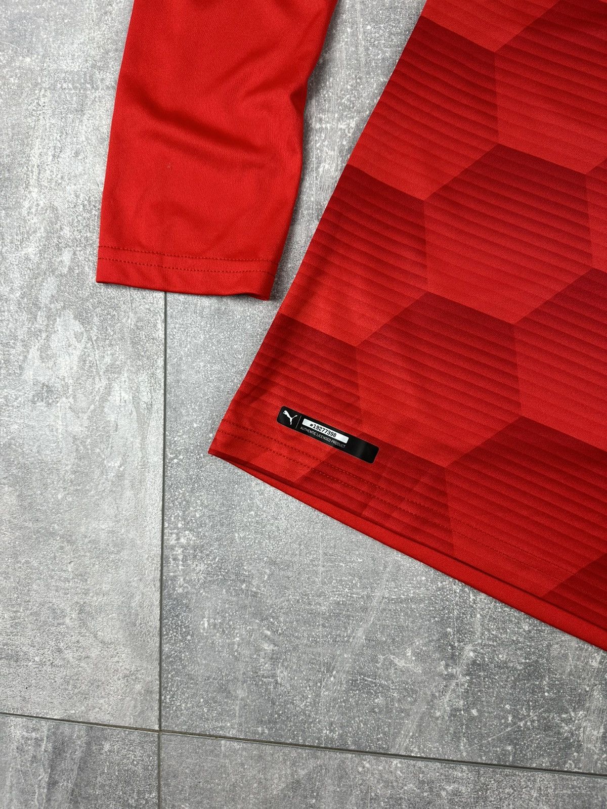 Puma Puma Borussia Dortmund Goalkeeper 2020/21 Size US M / EU 48-50 / 2 - 5 Thumbnail