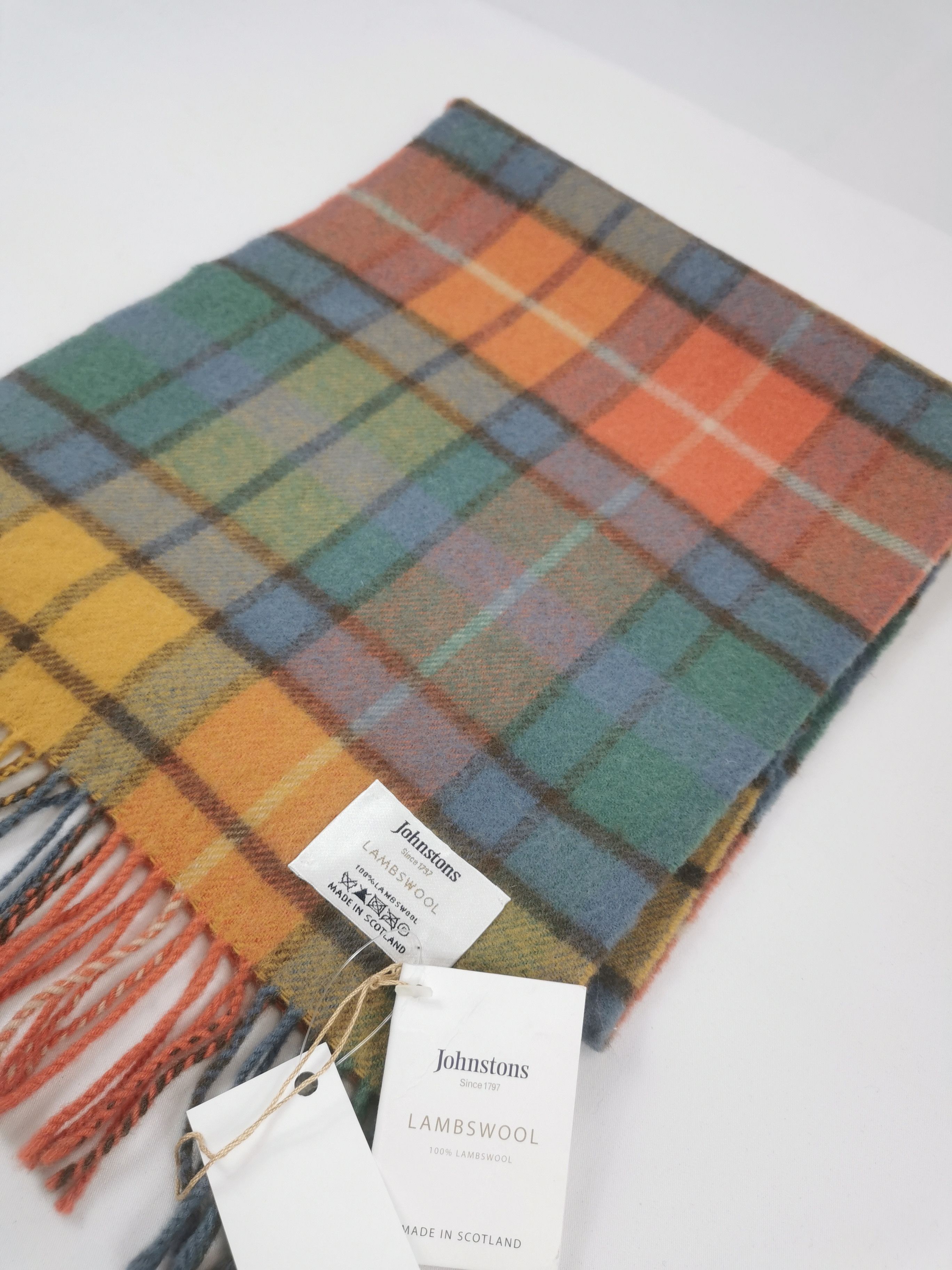 Johnstons Of Elgin NEW Johnston Of Elgin scarf muffler Size ONE SIZE - 11 Thumbnail
