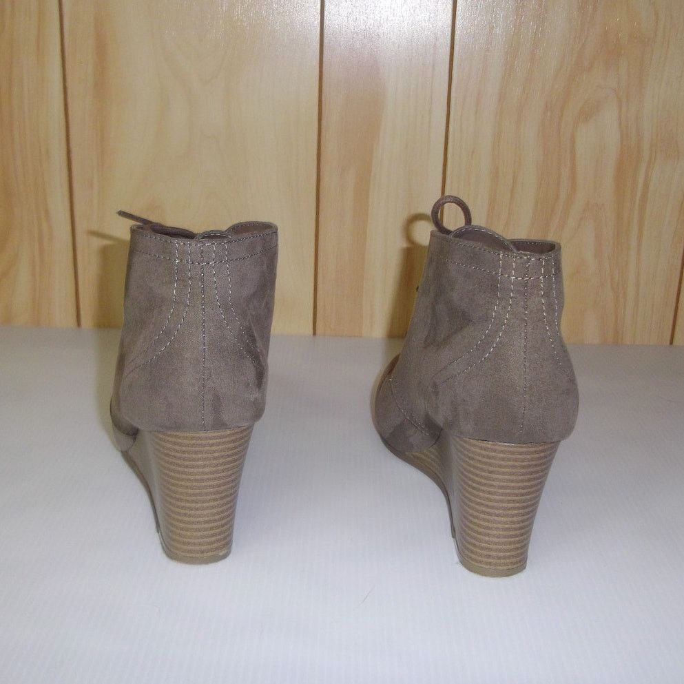Other Arizona Jean Co Suede Memory Foam Wedge 3" Ankle Boot 8.5M Size US 8.5 / IT 38.5 - 3 Thumbnail