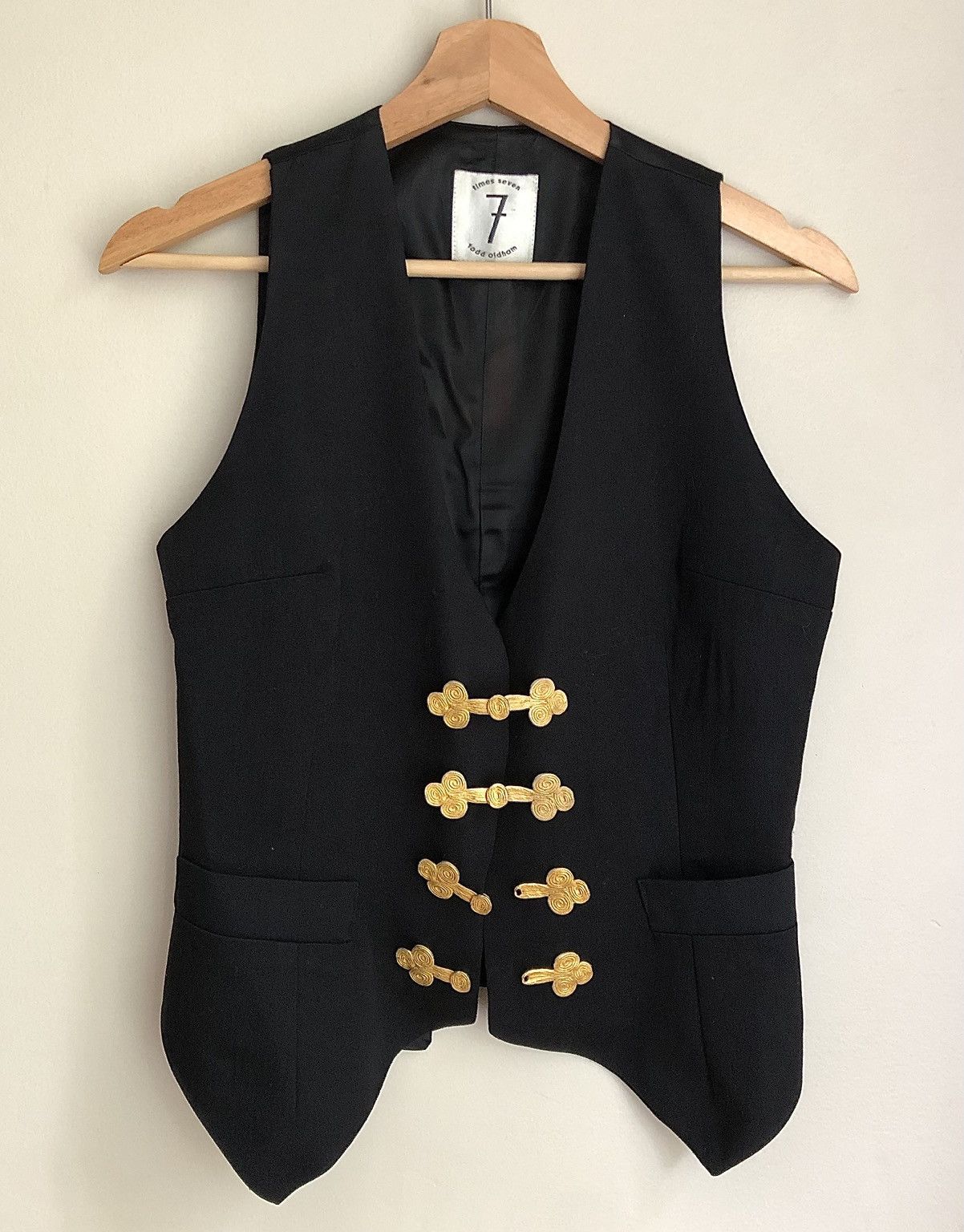 Todd Oldham Todd Oldham Vintage Ornate Gold Metal Clasp Vest Size S / US 4 / IT 40 - 1 Thumbnail