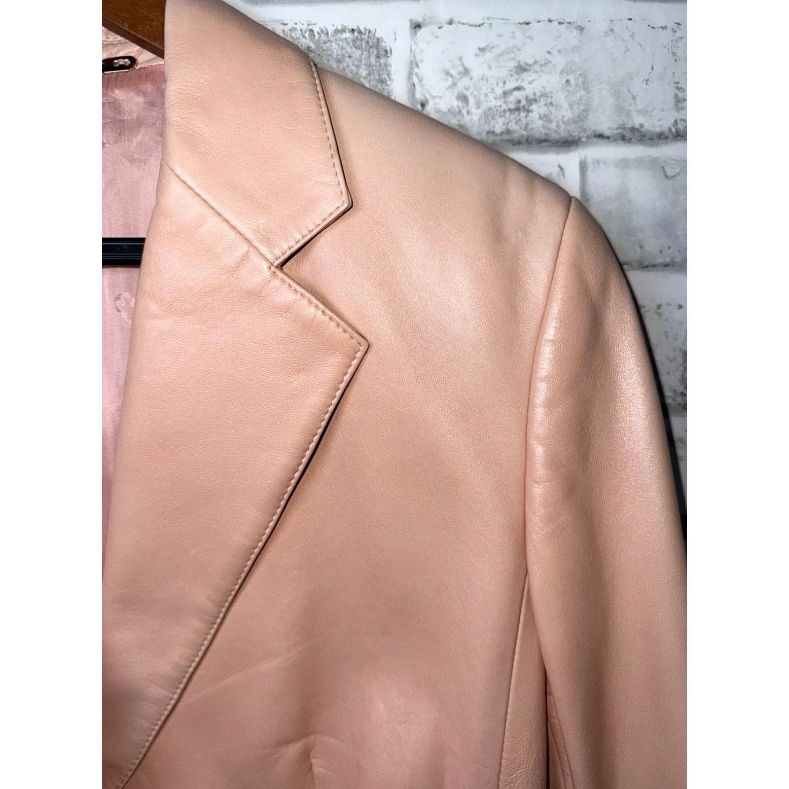 Escada VINTAGE Escada Pink SOFT Lamb Leather 2 Button Jacket Womens 42 Size M / US 6-8 / IT 42-44 - 3 Thumbnail