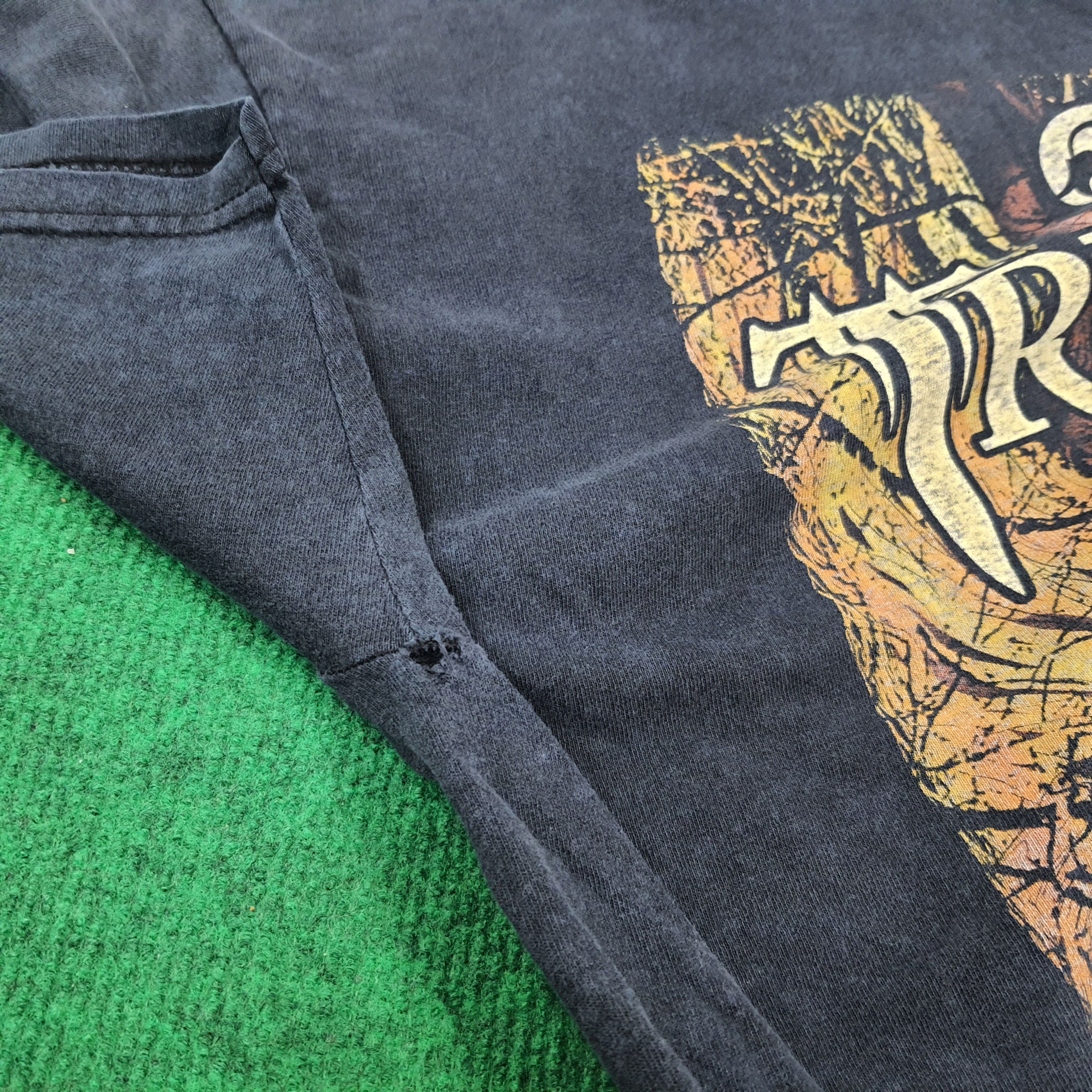 Band Tees × Vintage Vintage Trivium America Metal Band Photo Tee Size US L / EU 52-54 / 3 - 8 Thumbnail