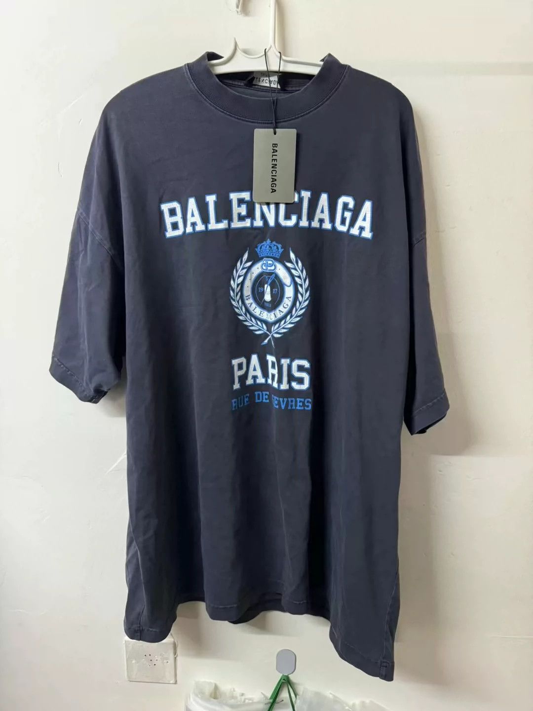 Balenciaga Balenciaga uses wheat ears to make old short sleeves Size US M / EU 48-50 / 2 - 1 Thumbnail