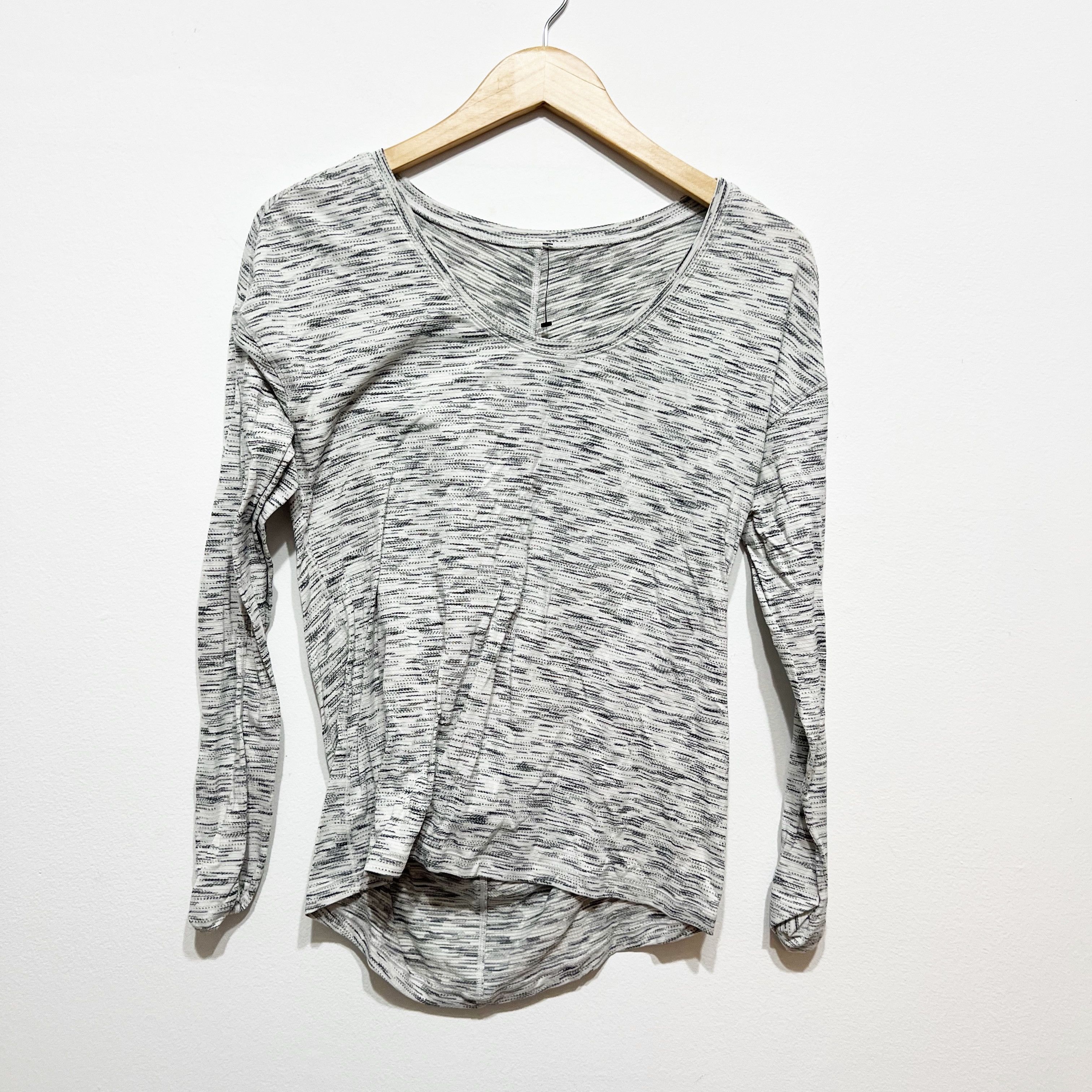 Lululemon Lululemon Women's Meant To Move Long Size S / US 4 / IT 40 - 1 Thumbnail