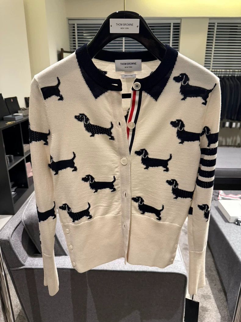 Thom Browne Thom Browne Rare women's dog four-bar cardigan jacket 2503 Size XS / US 0-2 / IT 36-38 - 1 Thumbnail