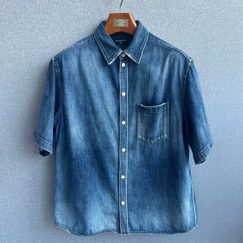 Balenciaga Balenciaga FW21 Denim Short Sleeve Shirt 2502-Nextarrow Size US L / EU 52-54 / 3 - 1 Thumbnail