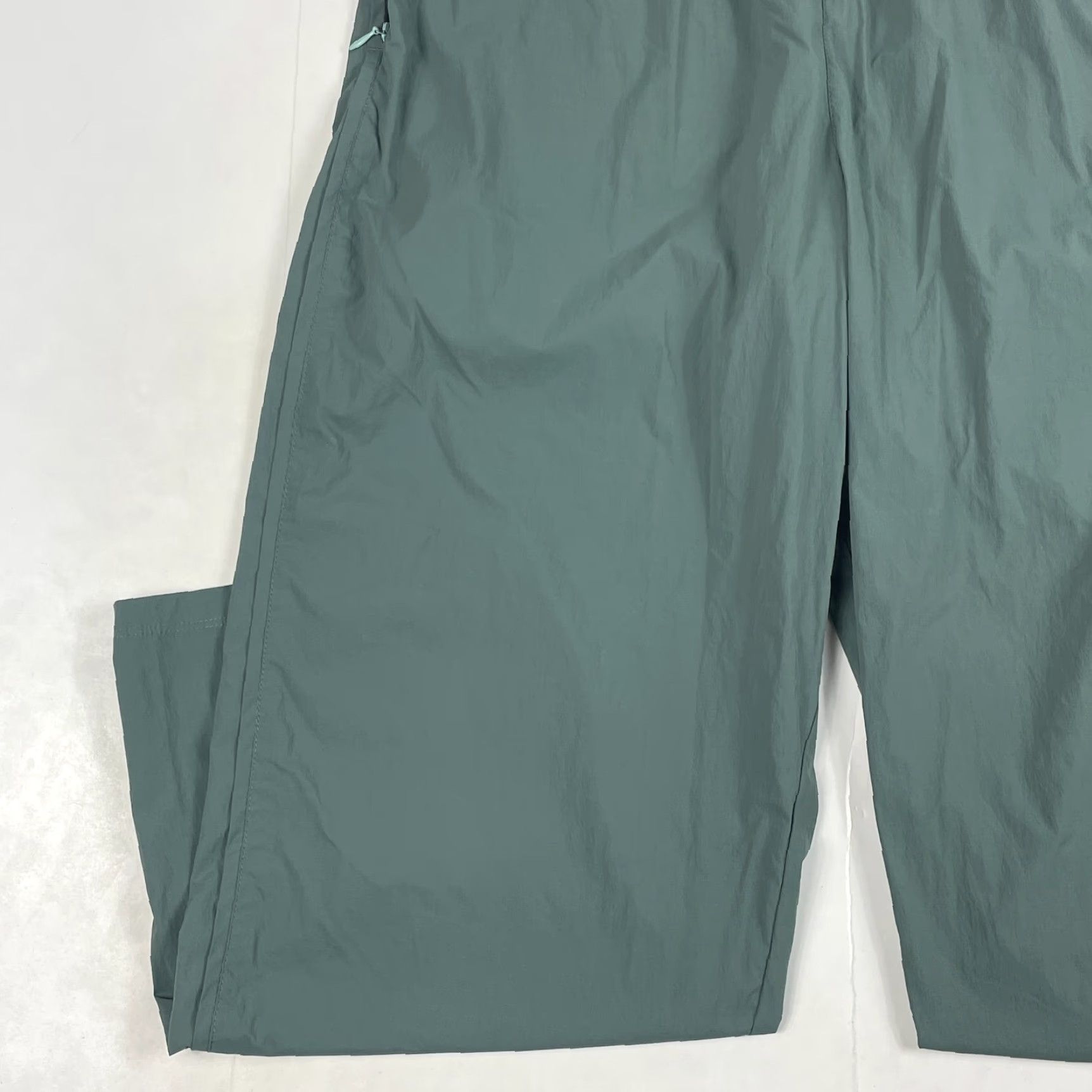 Madewell Madewell Track Pants Womens Large Green Relaxed Lightweight Gym Workout Athletic Track Pants Mens Womens? Size 30" / US 8 / IT 44 - 5 Thumbnail
