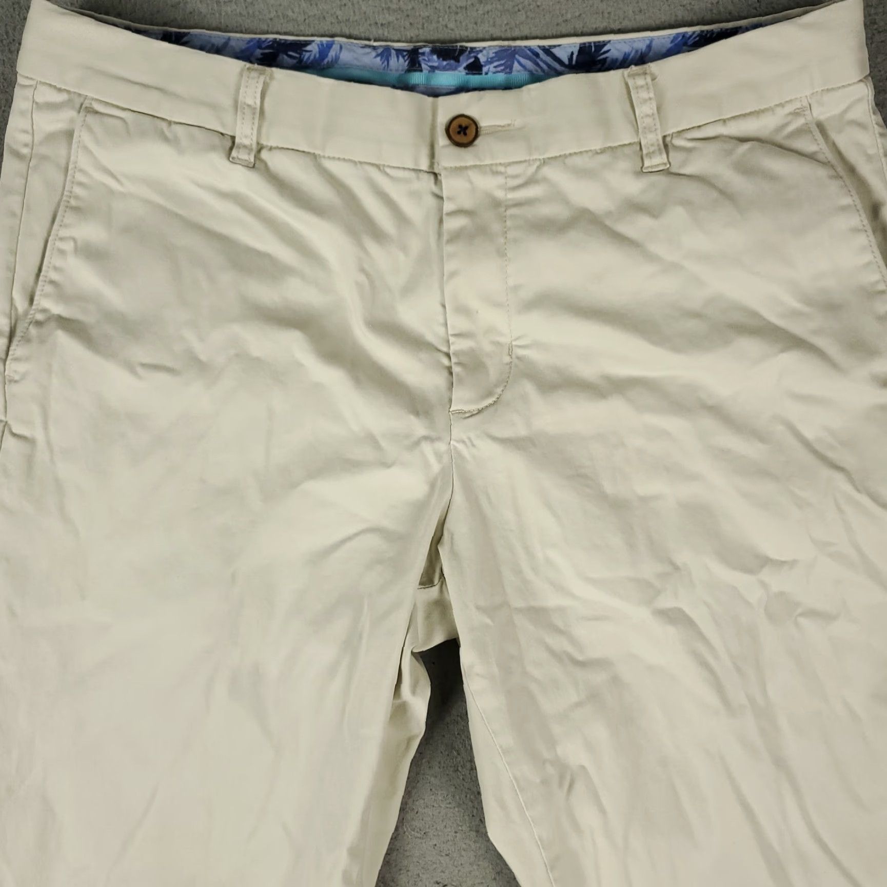 Tommy Bahama Tommy Bahama Pants Mens 36x34 Beige Flat Front Chino Trousers Shirt? Size US 36 / EU 52 - 2 Thumbnail