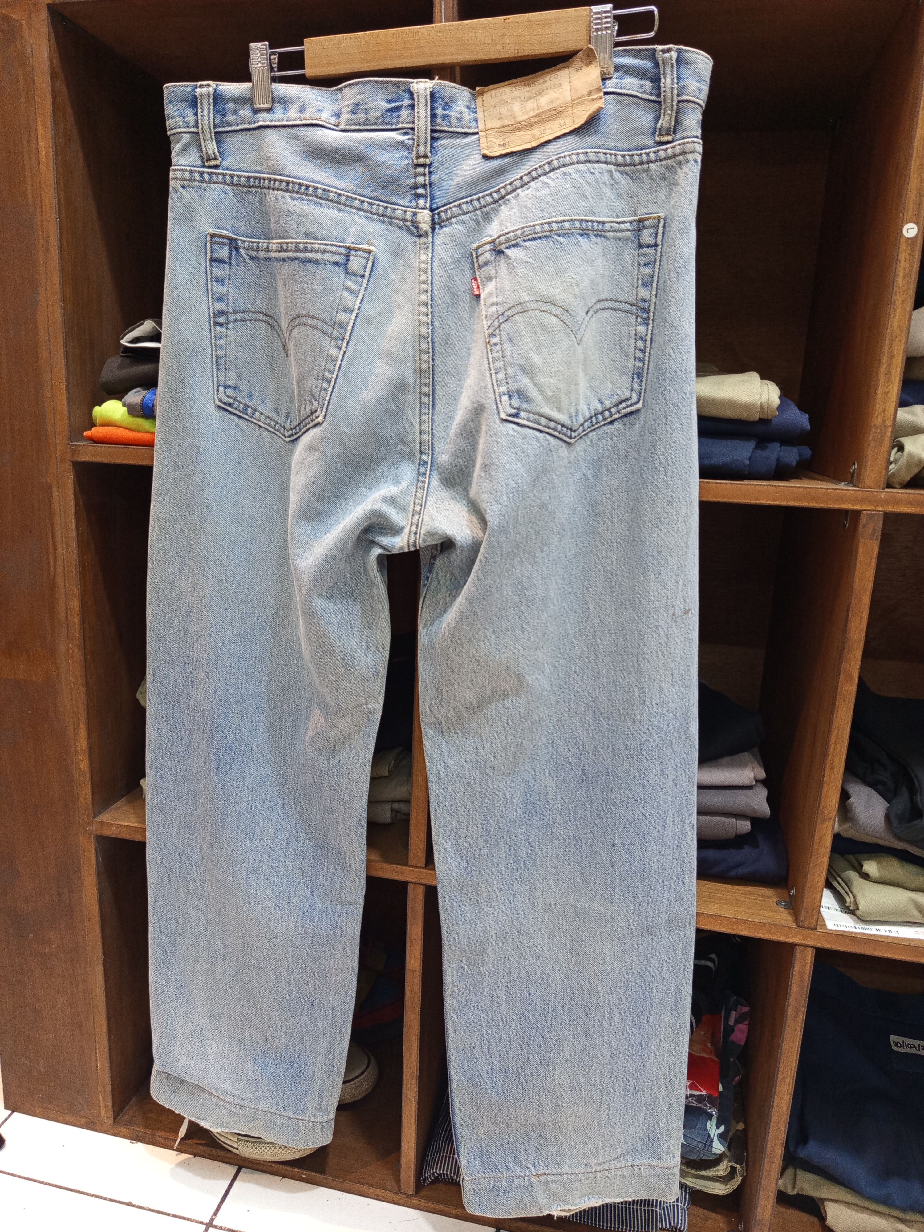 Vintage 1980s Levi’s 501 Made in USA Button Fly Denim Pants Size US 36 / EU 52 - 11 Thumbnail