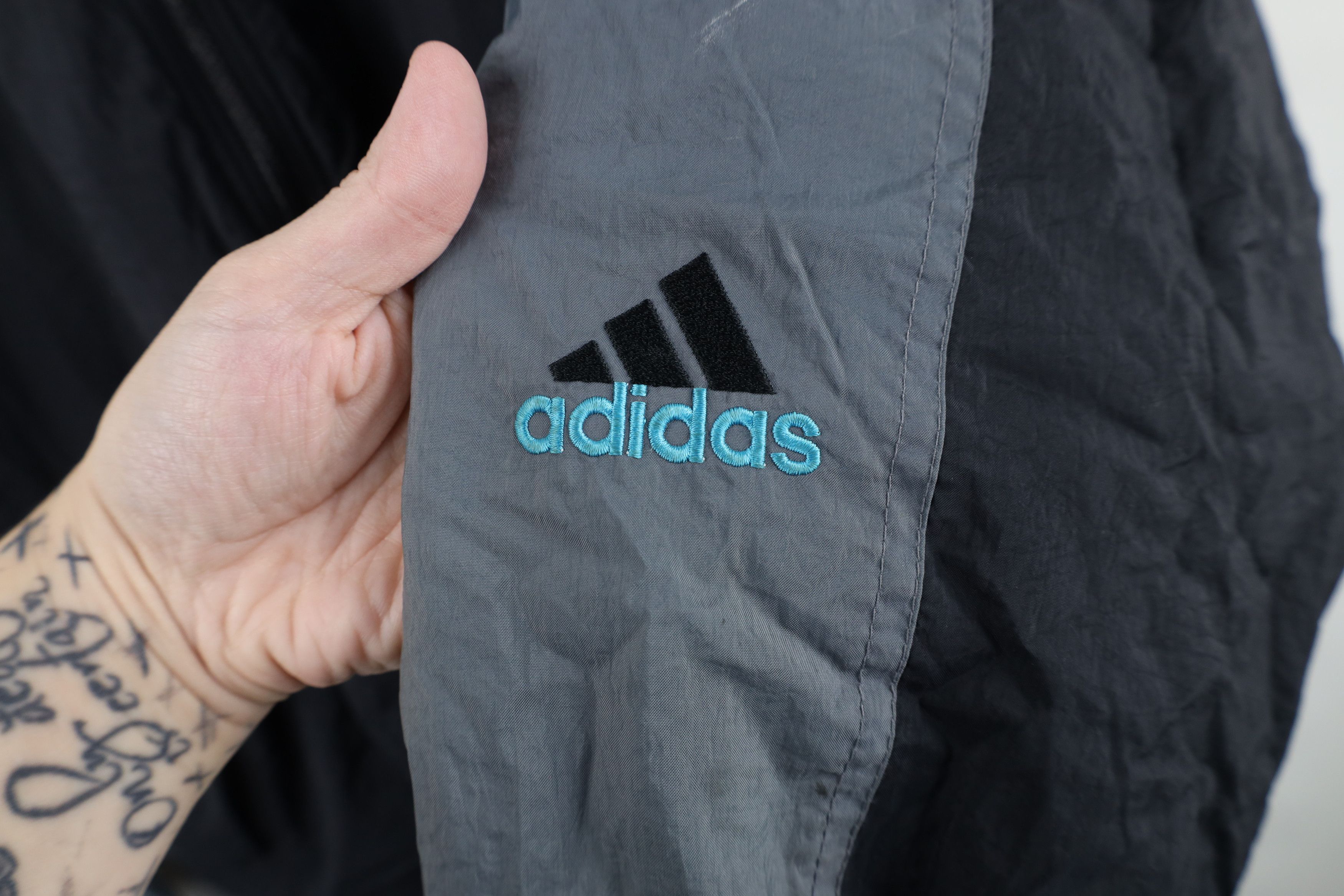 Adidas Vintage 90s Adidas Striped Reversible Bomber Jacket Size M / US 6-8 / IT 42-44 - 4 Thumbnail