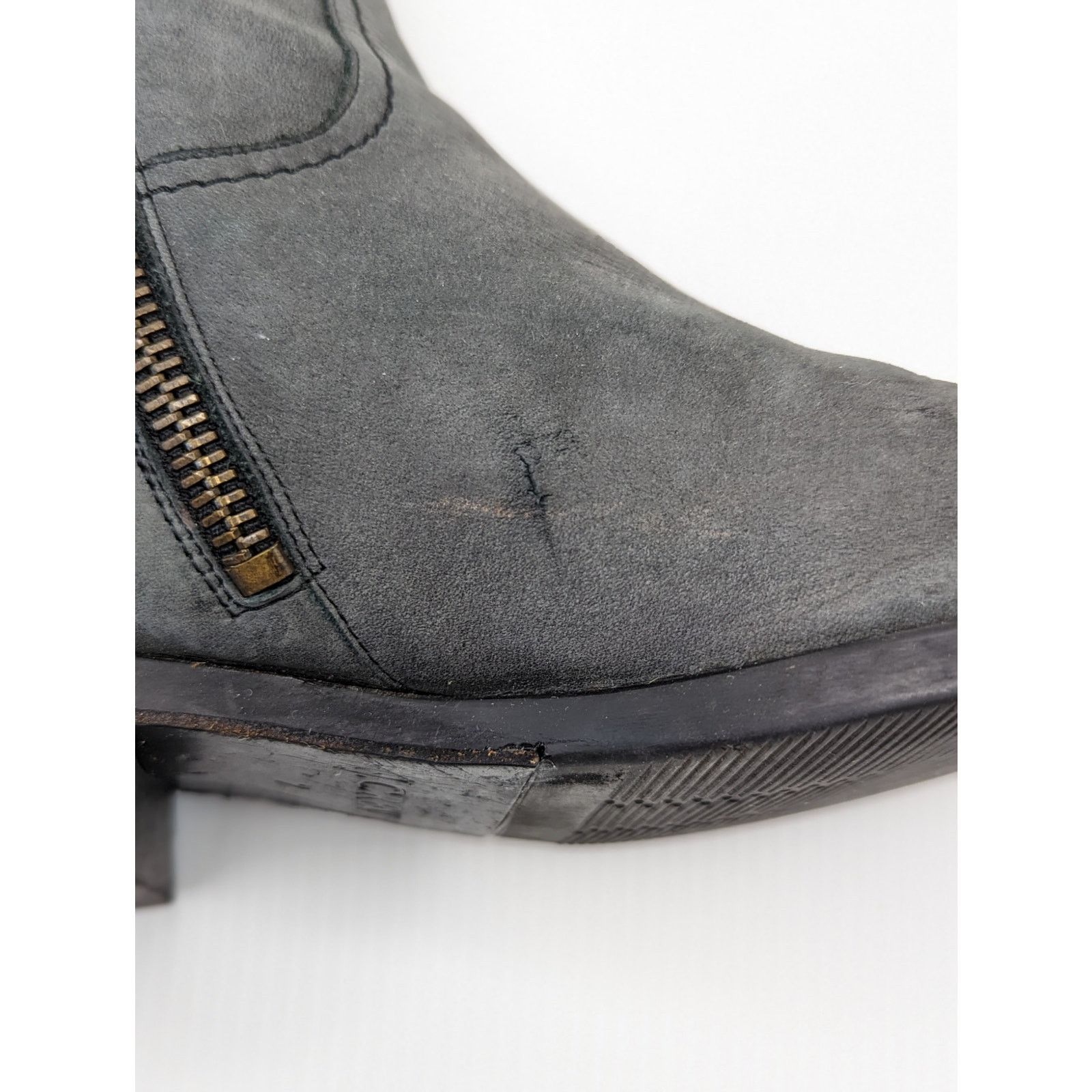 J.Crew Leather side zip heeled ankle boot sz 7 dark grey leather Size US 7 / IT 37 - 10 Thumbnail