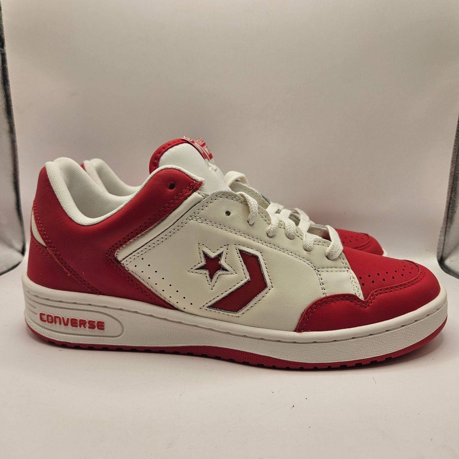 Converse CONVERSE MEN'S 11.5 WEAPON LOW RED WHITE A10598C BIRD MAGIC Size US 11.5 / EU 44-45 - 4 Thumbnail