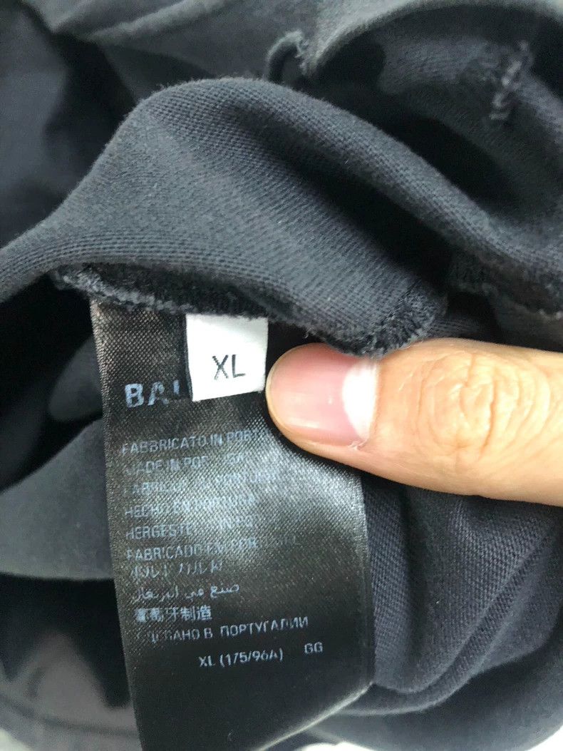 Balenciaga Balenciaga Tape damage hole black short sleeve Size US L / EU 52-54 / 3 - 3 Thumbnail