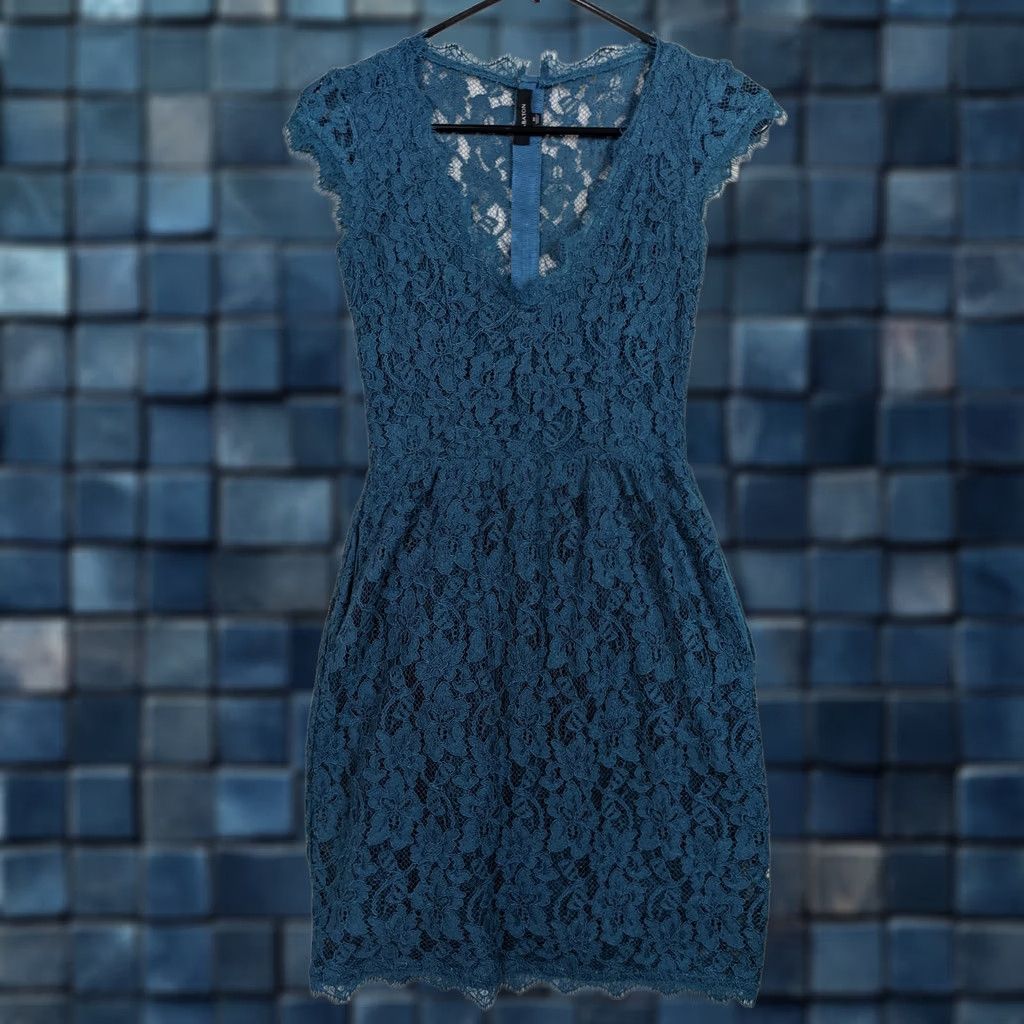 Vintage Babaton Dress Blue Floral Lace Lined Knee Length Zip Back Crew Neck Short Sleeve A-Line Womens 00 Size 24" / US 00 / IT 34 - 1 Thumbnail