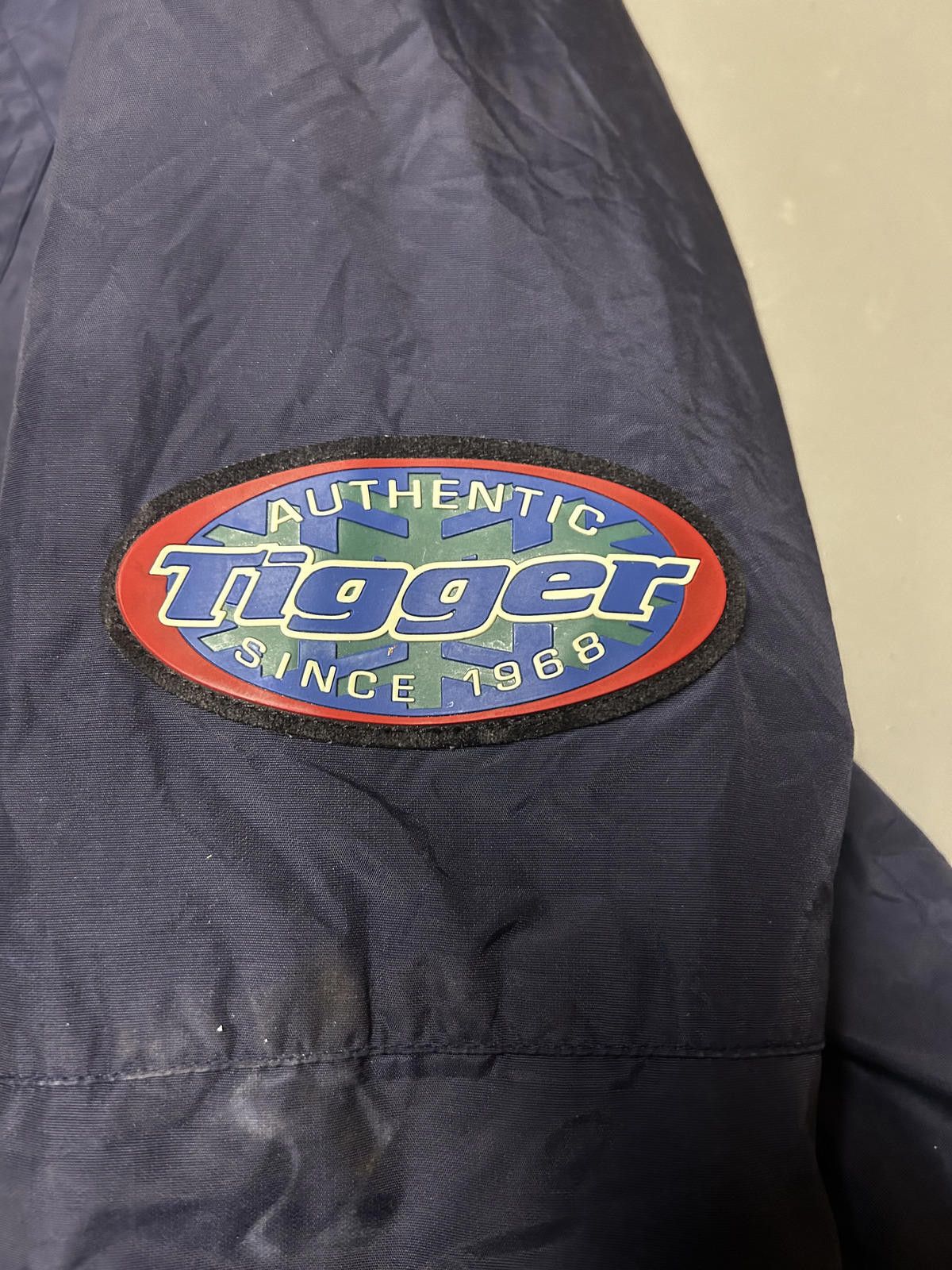 Onitsuka Tiger Authentic Tigger Jacket - Vintage Style, Navy & Red Size US L / EU 52-54 / 3 - 4 Thumbnail