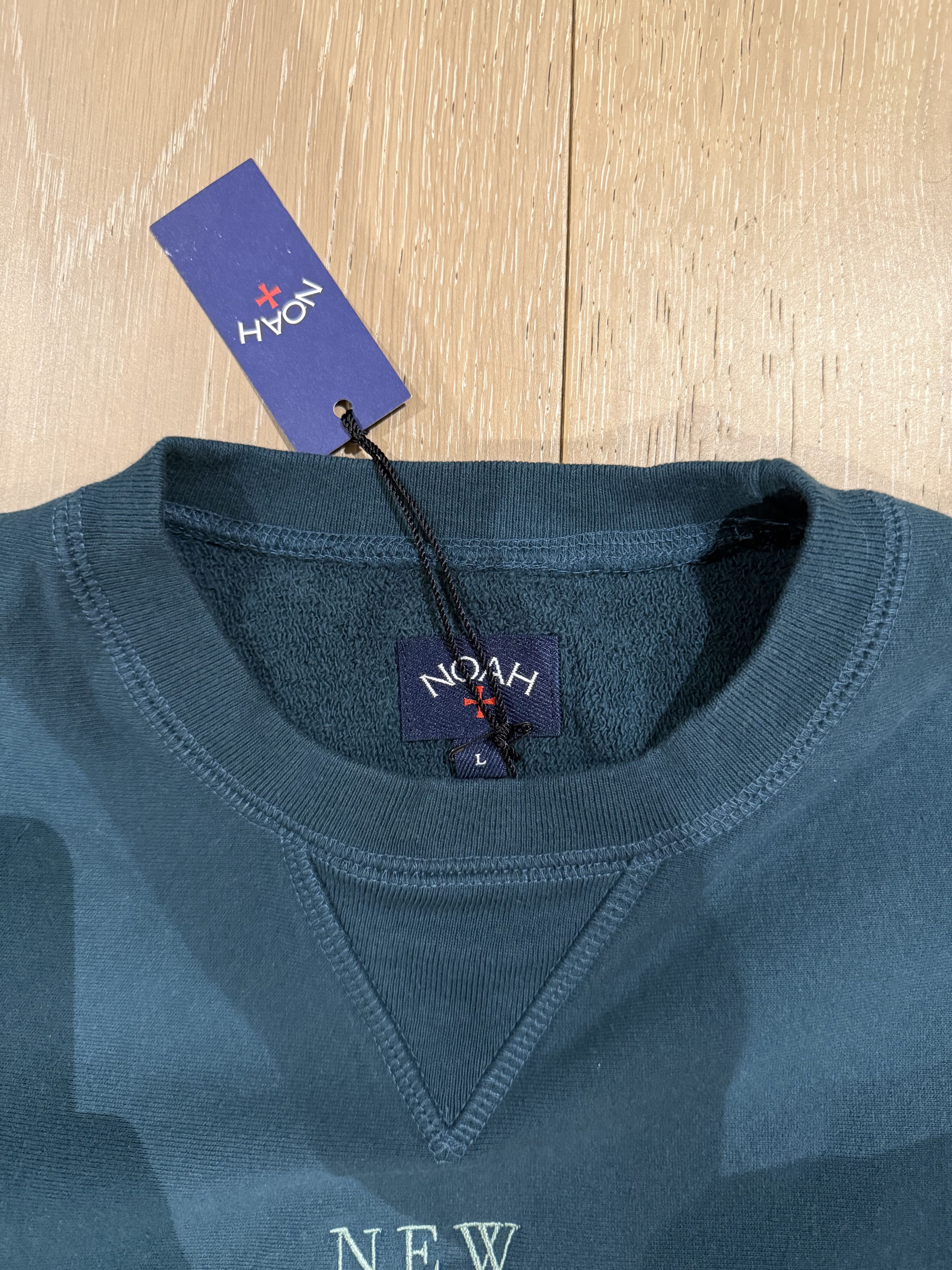 Noah 💚 SS21 Noah x New Order Embroidered Crewneck Temptation NEW Size US L / EU 52-54 / 3 - 6 Thumbnail