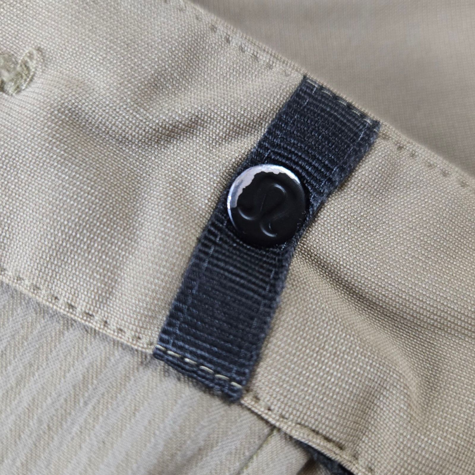 Lululemon Lululemon Khaki ABC Pants Slim Fit Pant Size 32 Size US 32 / EU 48 - 6 Thumbnail