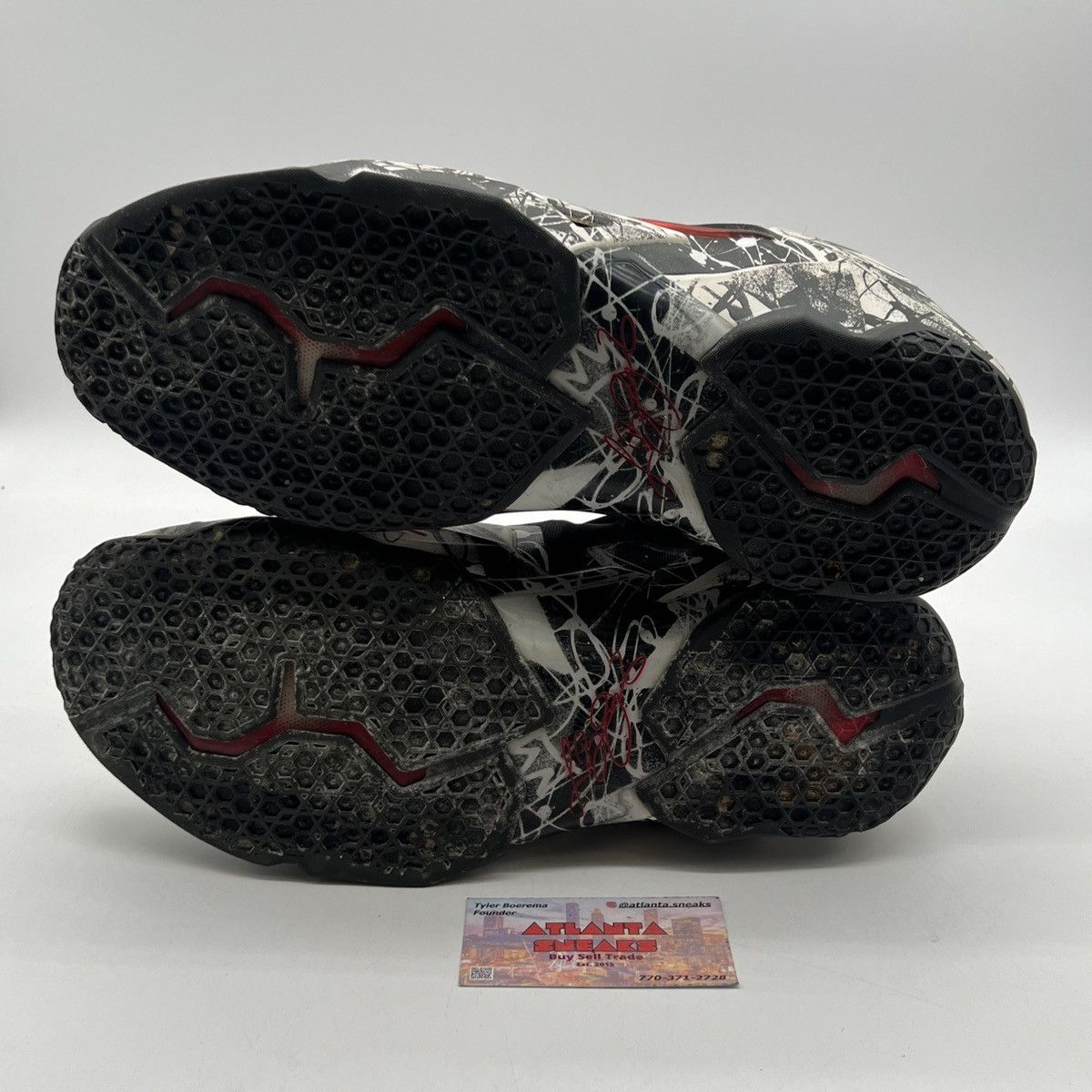 Nike Lebron 11 graffiti Size US 14 / EU 47 - 7 Thumbnail