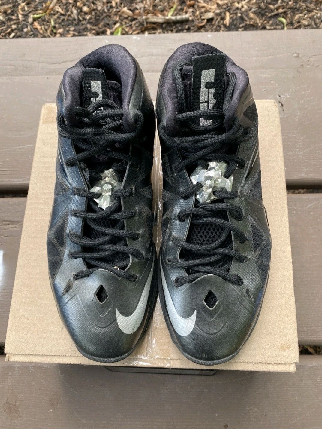 Nike Nike LeBron 10 Carbon 541100001 Size 10.5 Men Size US 10.5 / EU 43-44 - 2 Thumbnail