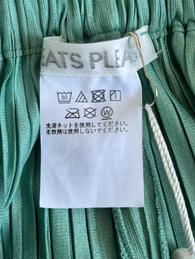 Issey Miyake Issey Miyake size:3 Green pleated skirt Size 22" - 4 Thumbnail